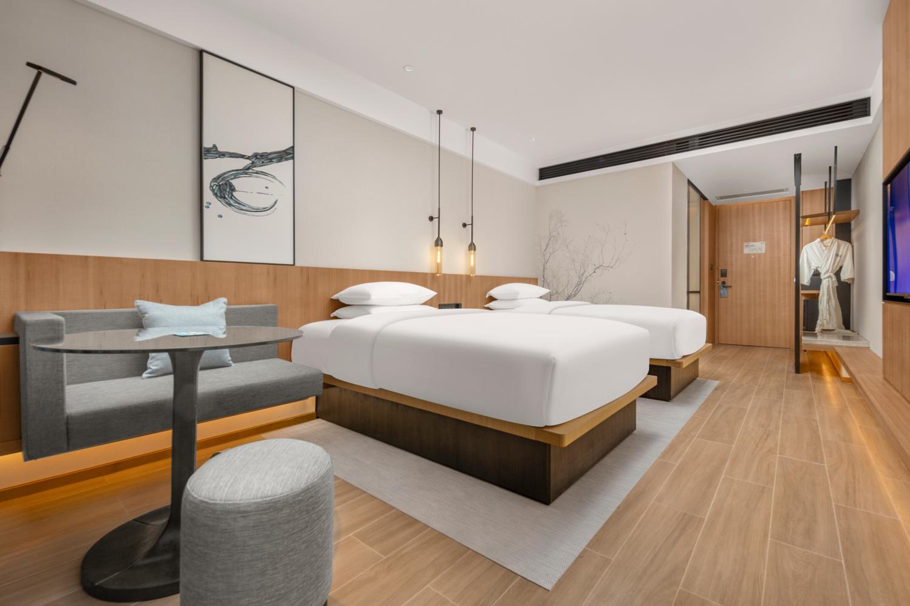 Deluxe Twin Room with Lake View photo 1