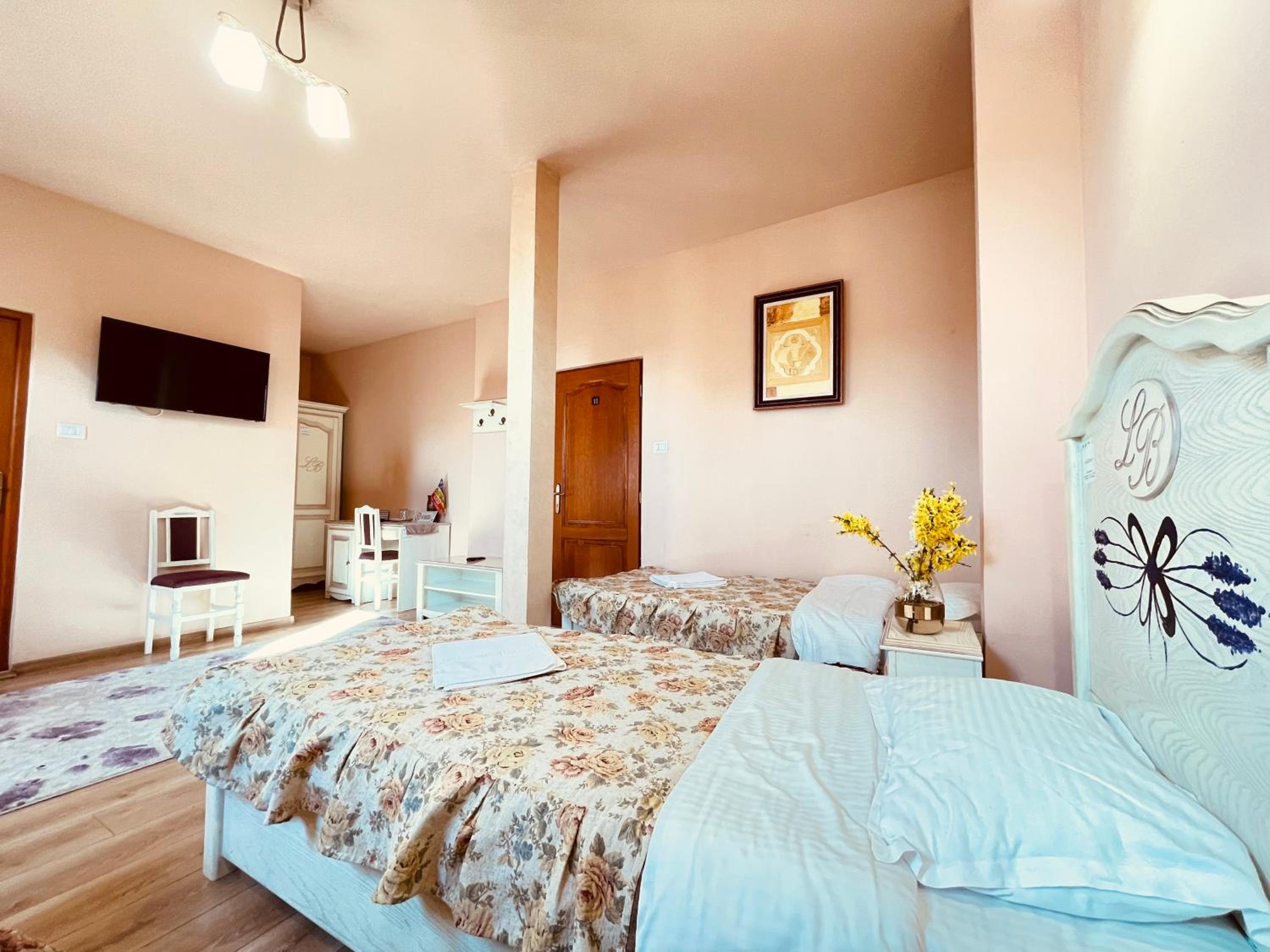 Luxury Triple Room - Photo 4