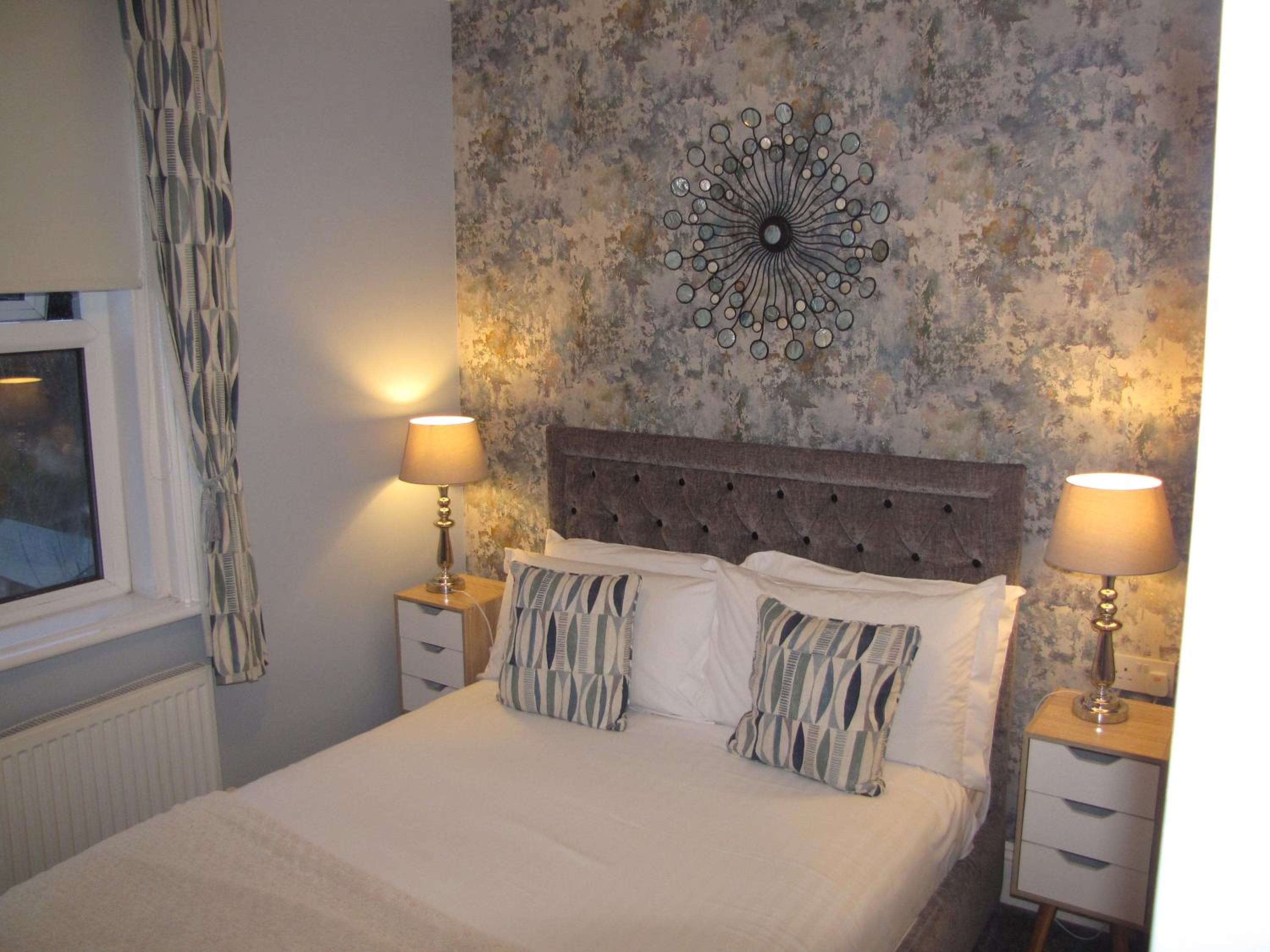Small Double Room - Photo 1