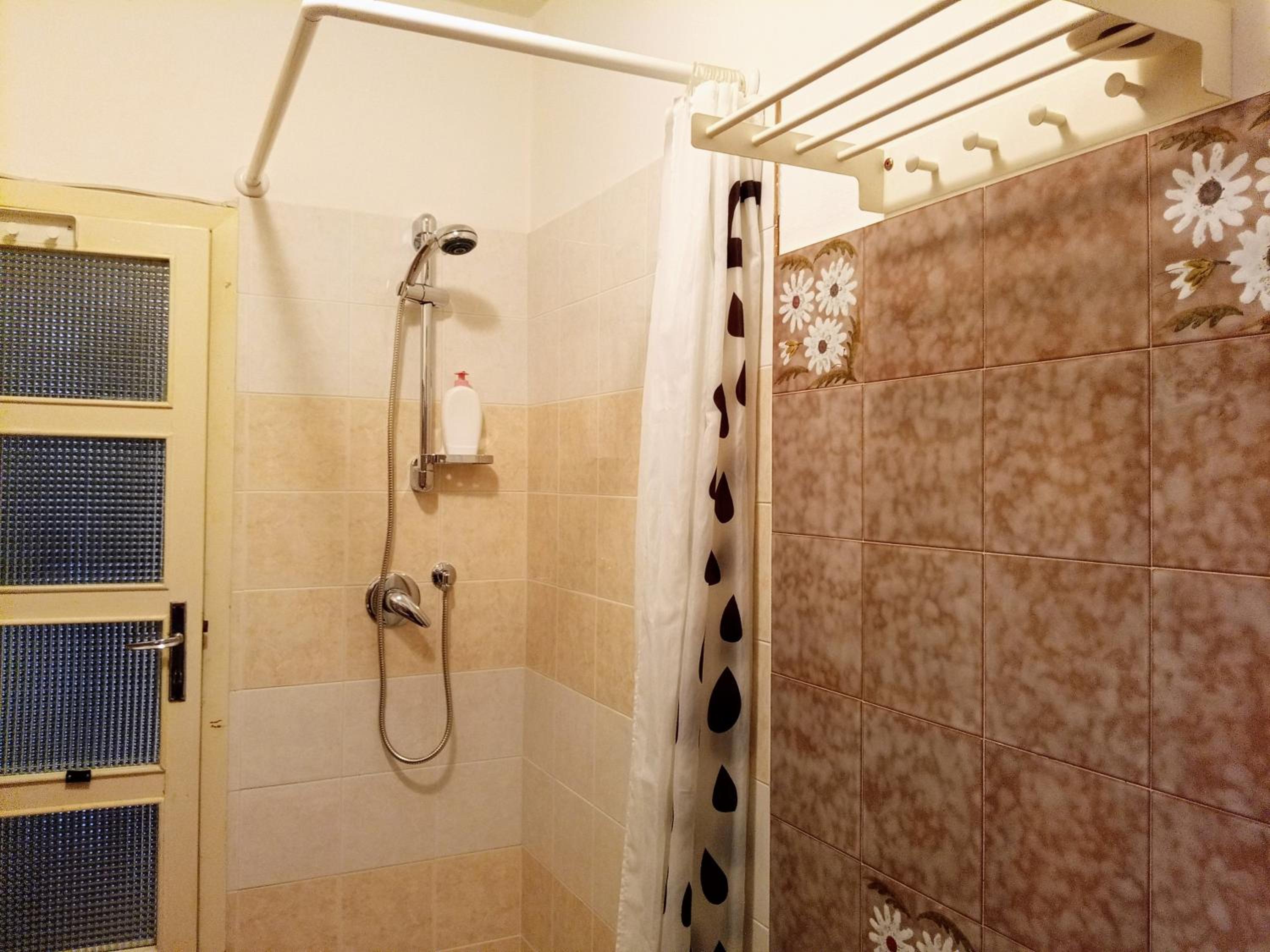 Standard Double Room - Photo 3
