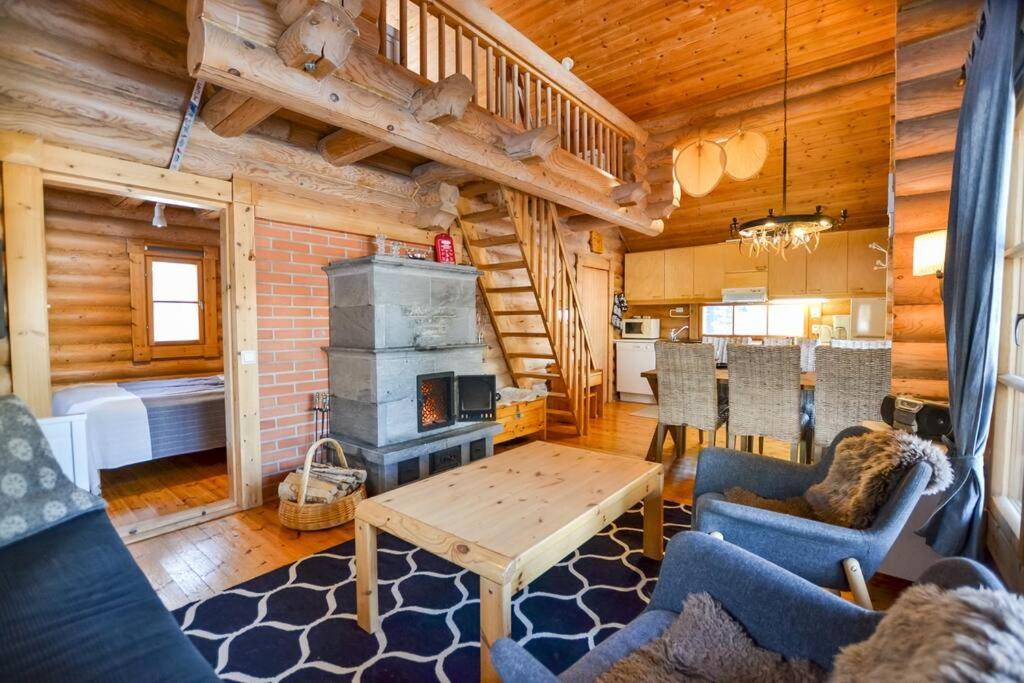Two-Bedroom House photo 2