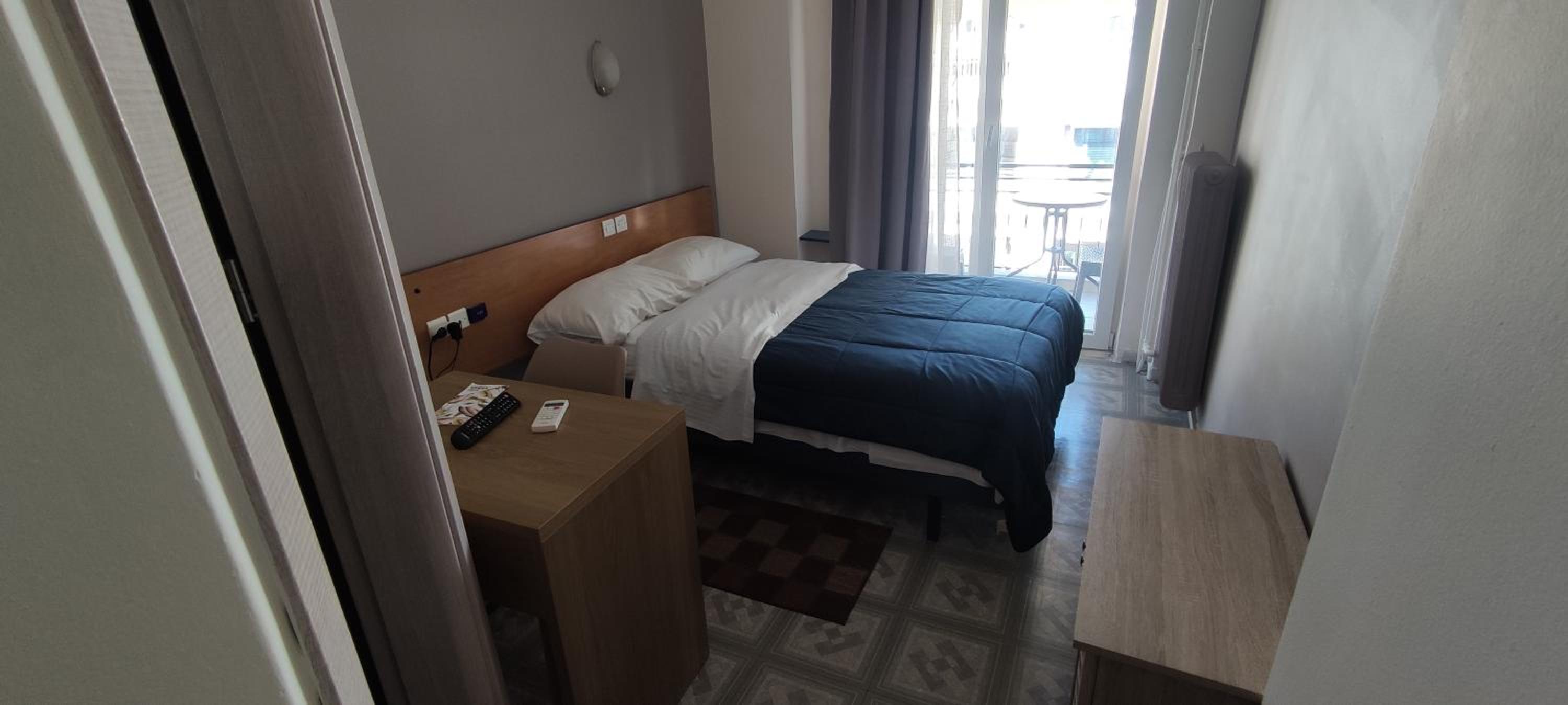 Single Room photo 3
