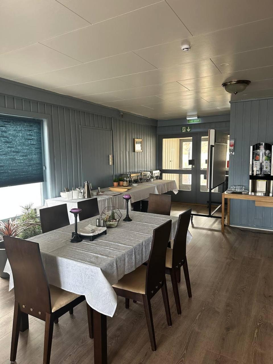 Deluxe Suite with Sea View photo 3