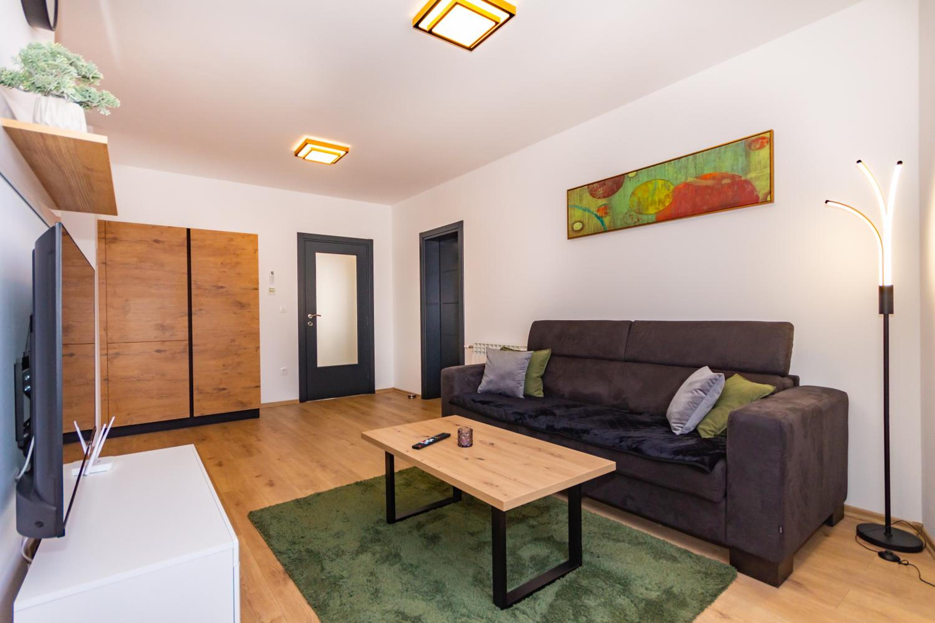 Apartment photo 2