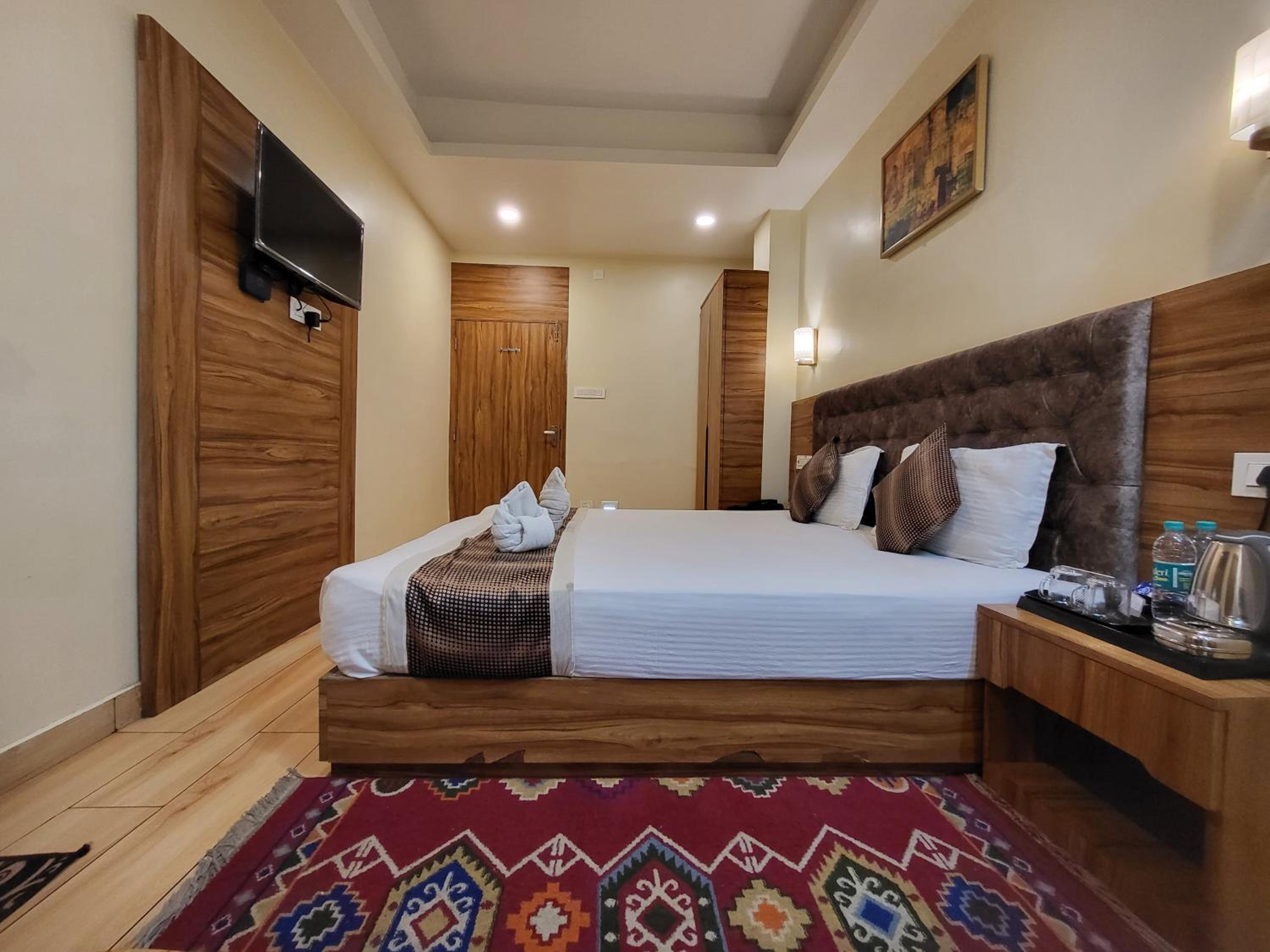 Standard King Room