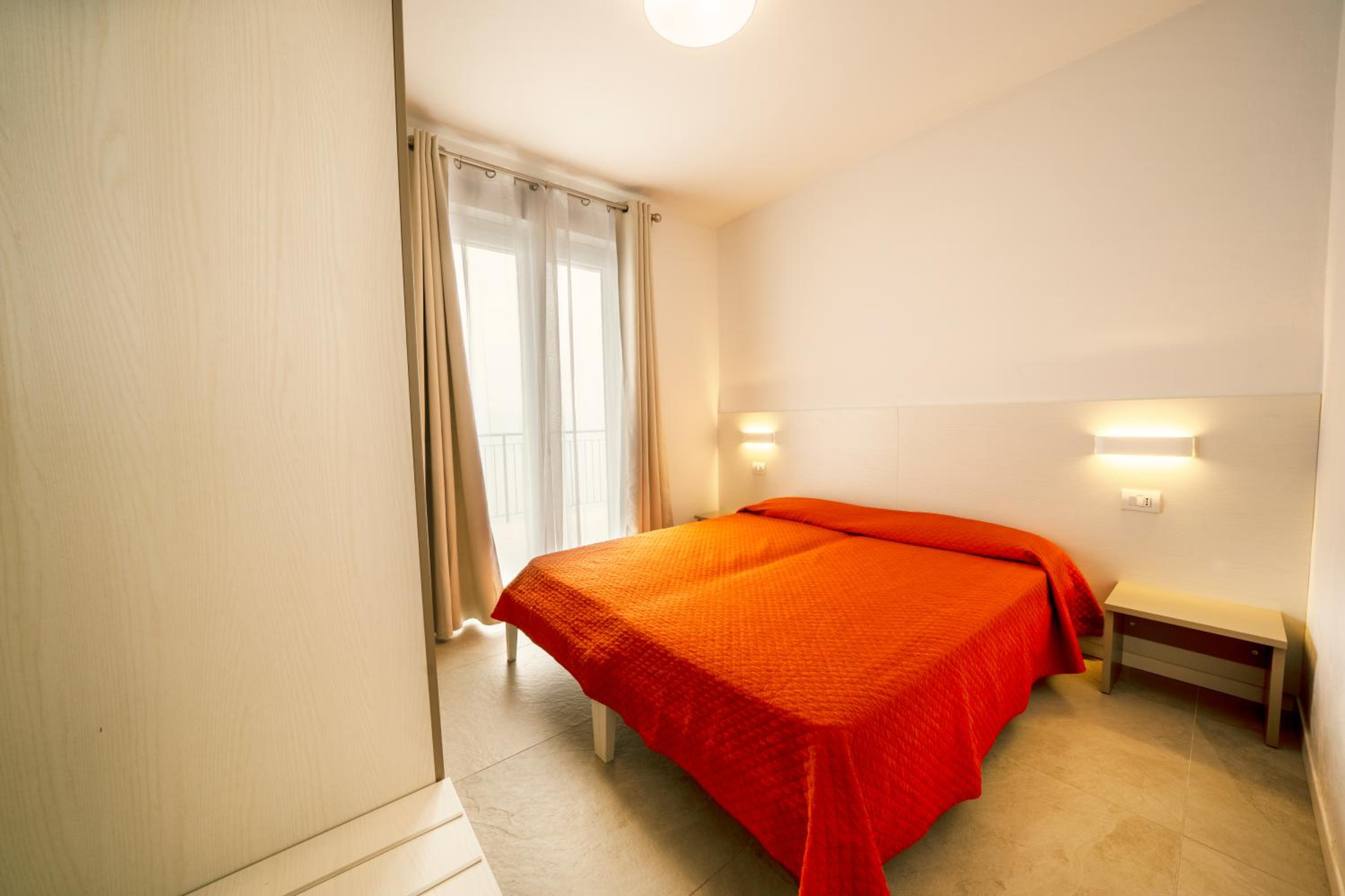 One-Bedroom Apartment (4 Adults)
