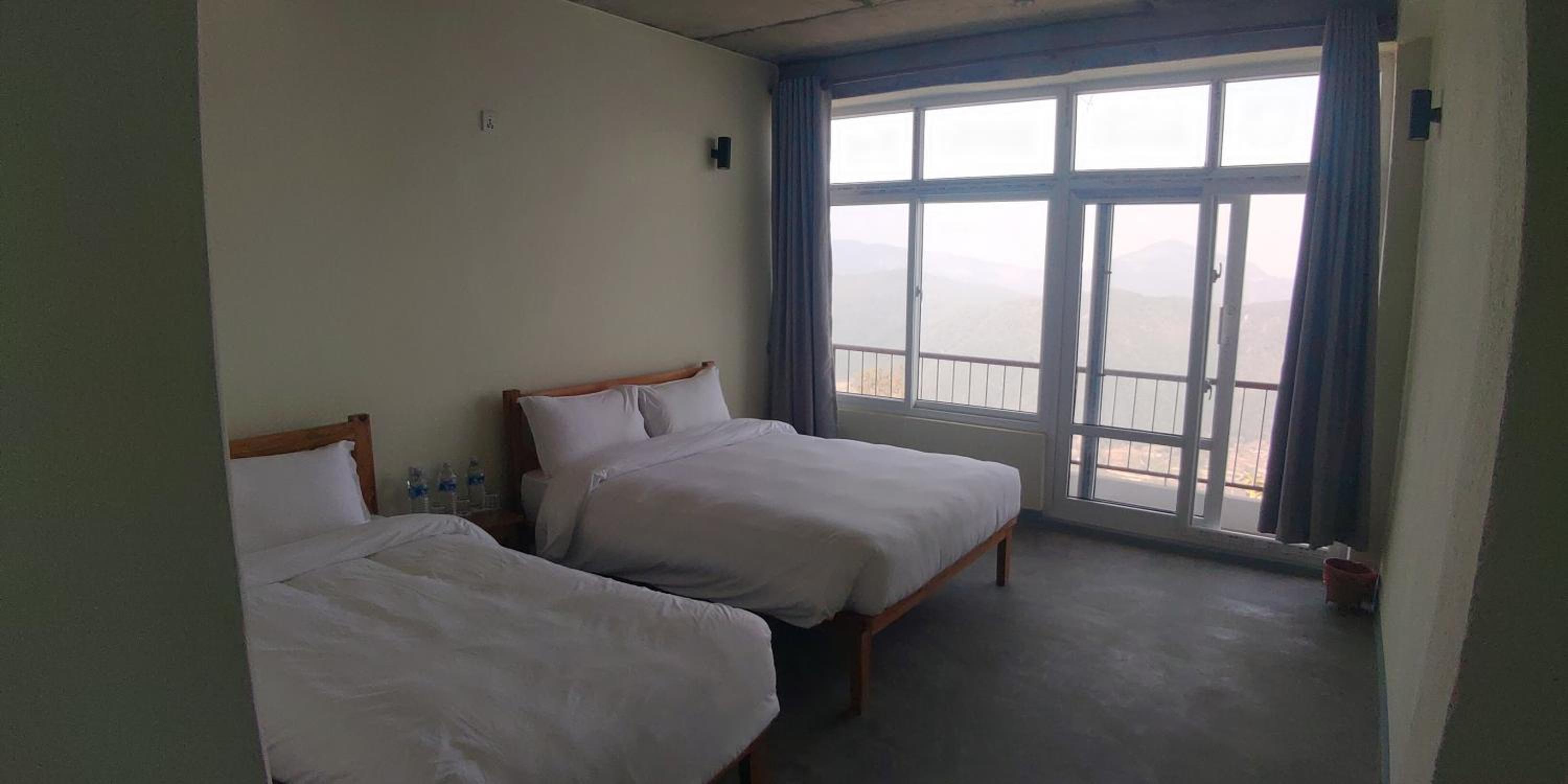 Triple Room with Mountain View photo 2