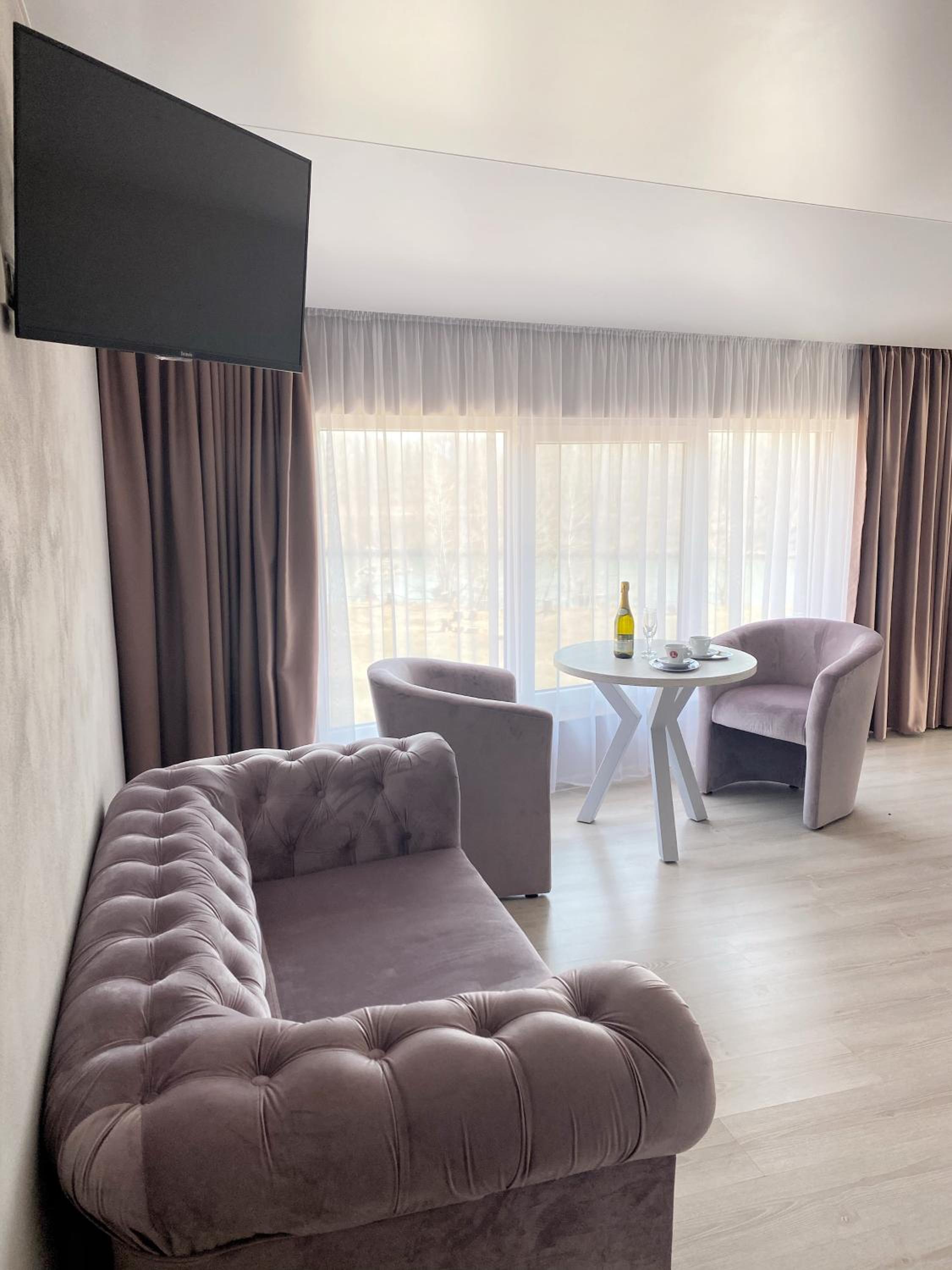 Suite With River View photo 2