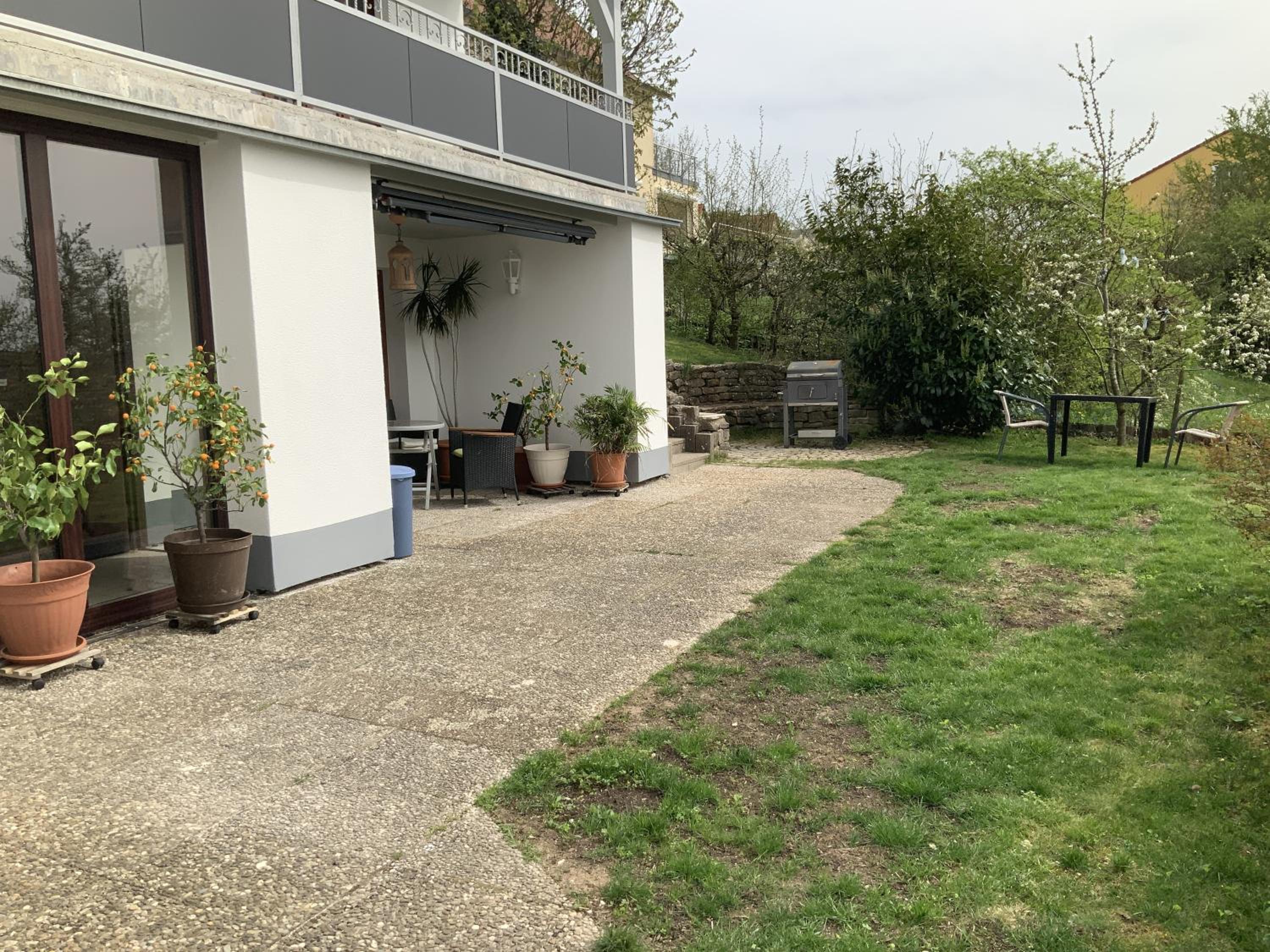 Two-Bedroom Deluxe Apartment with Garden View photo 2