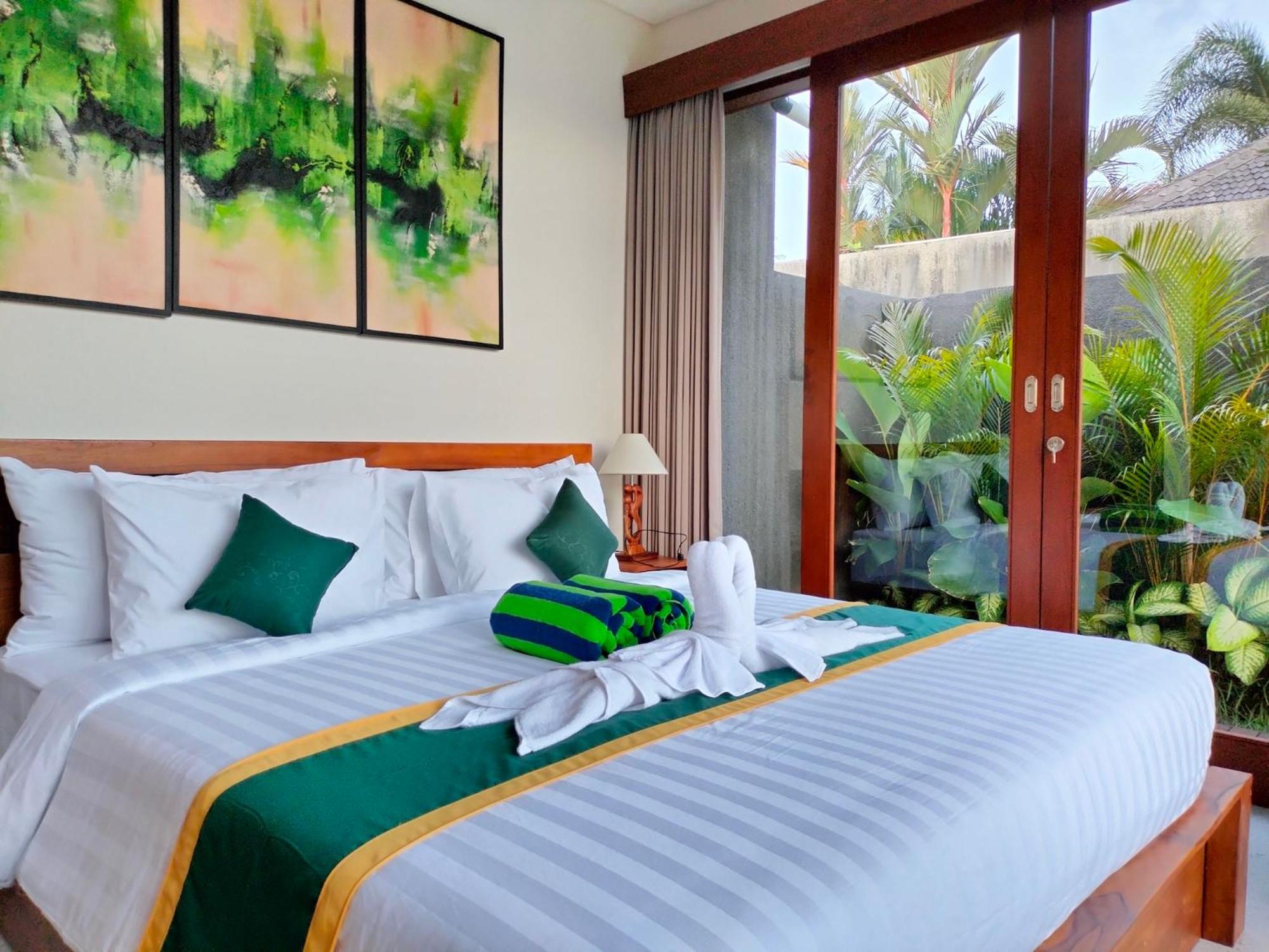 Two-Bedroom Villa - Photo 2
