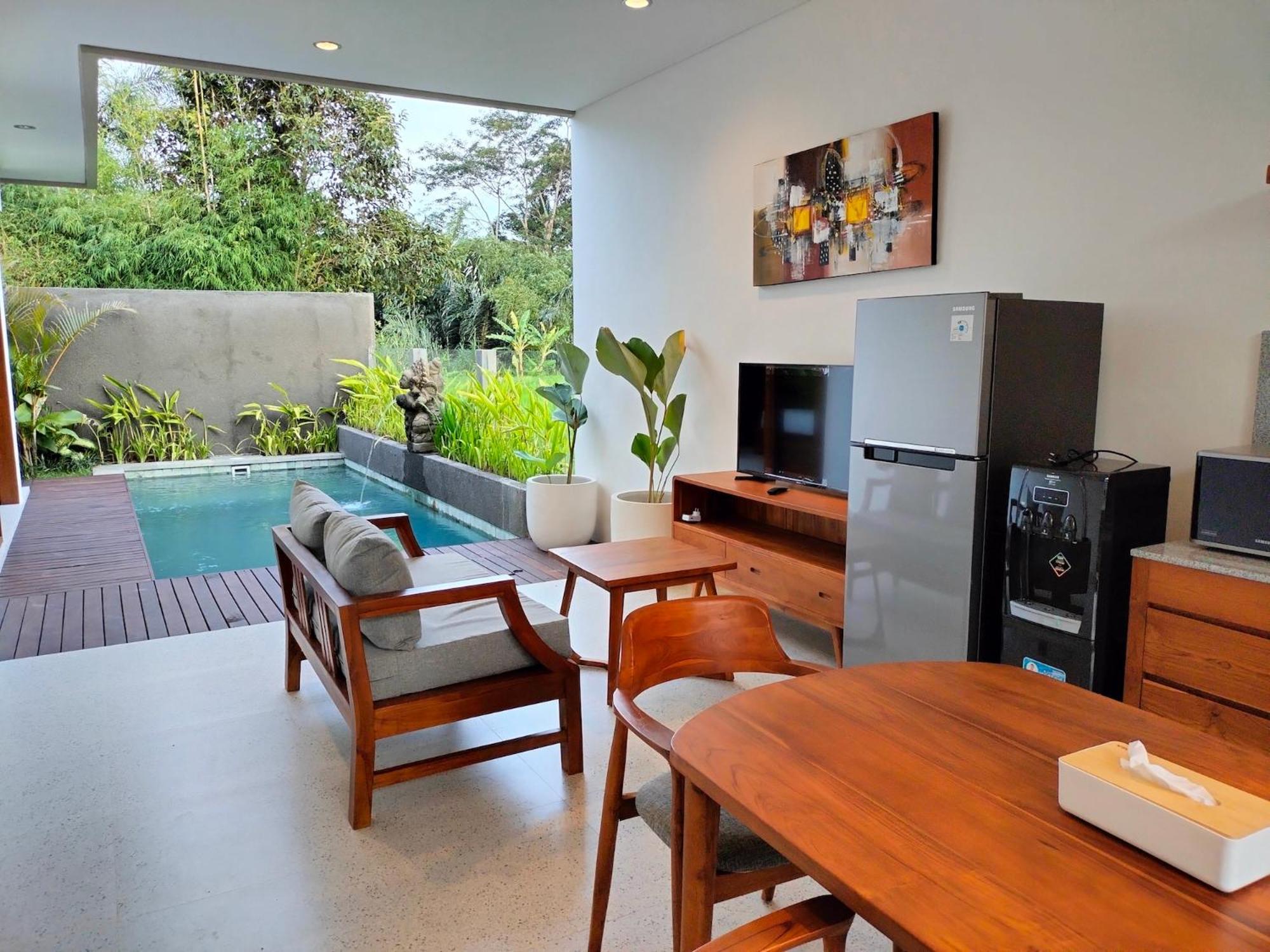 Two-Bedroom Villa - Photo 4