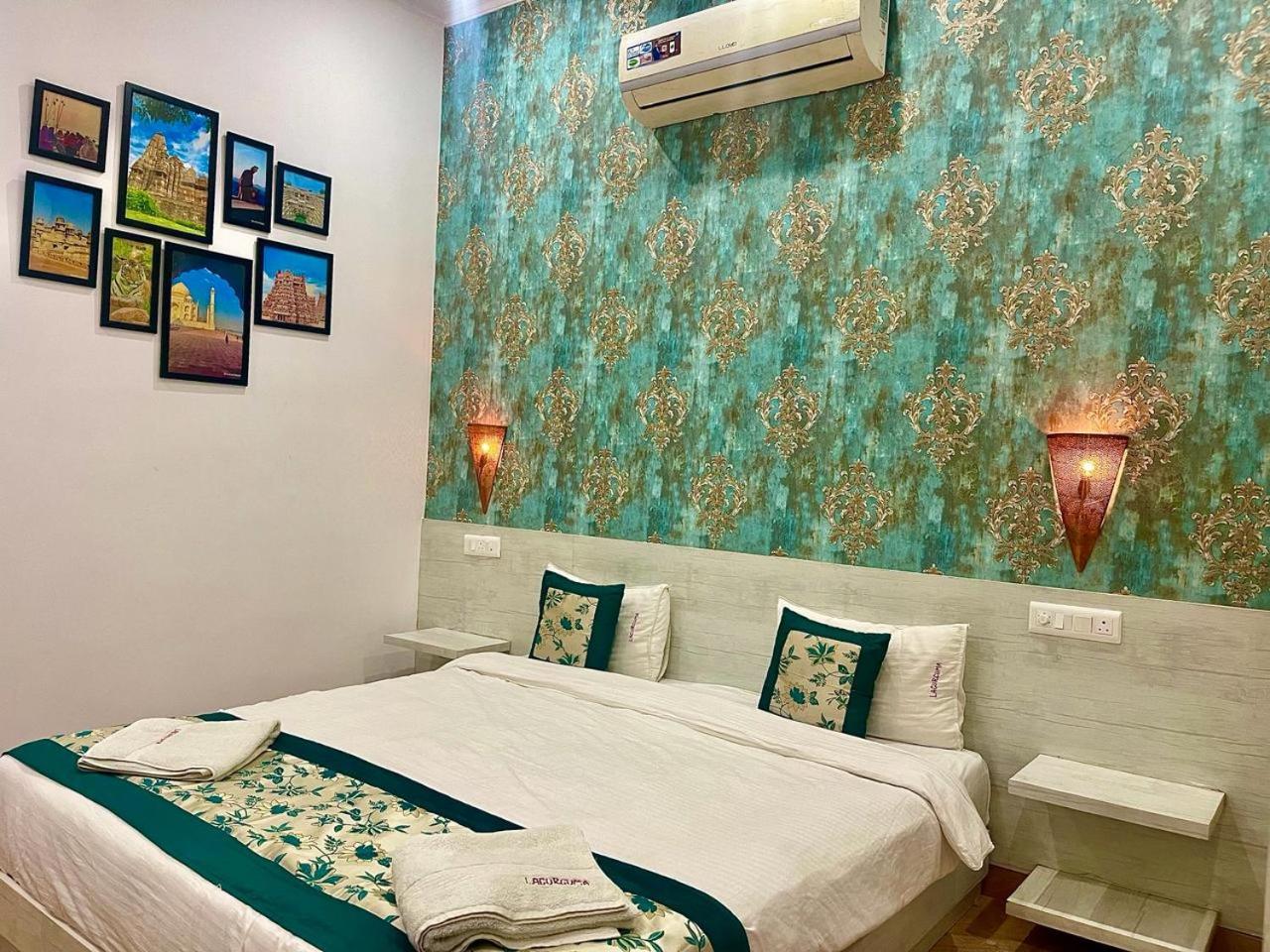 Double Room with Private Bathroom photo 2