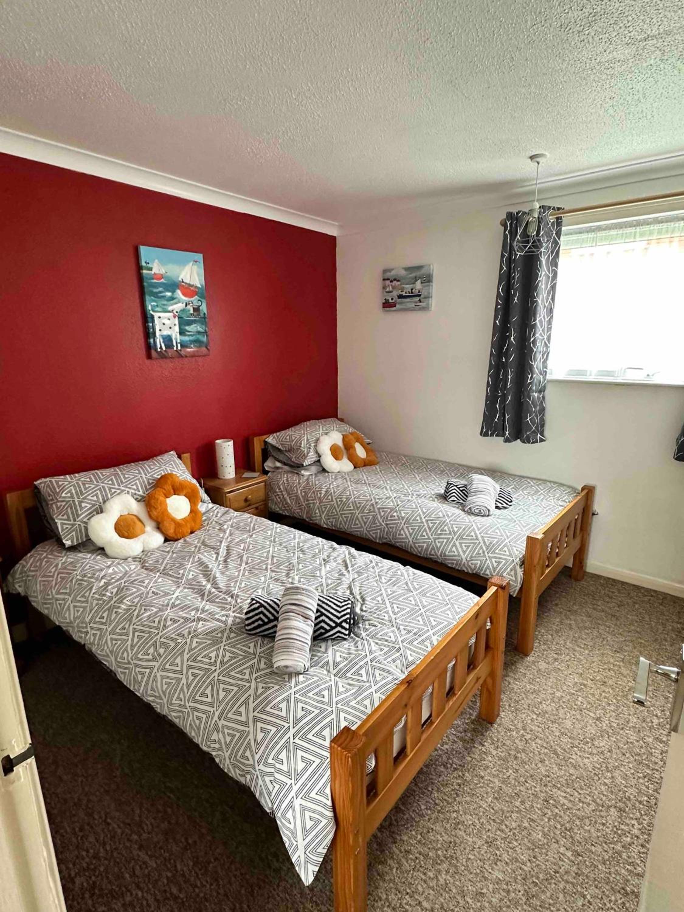 Three-Bedroom Apartment photo 1