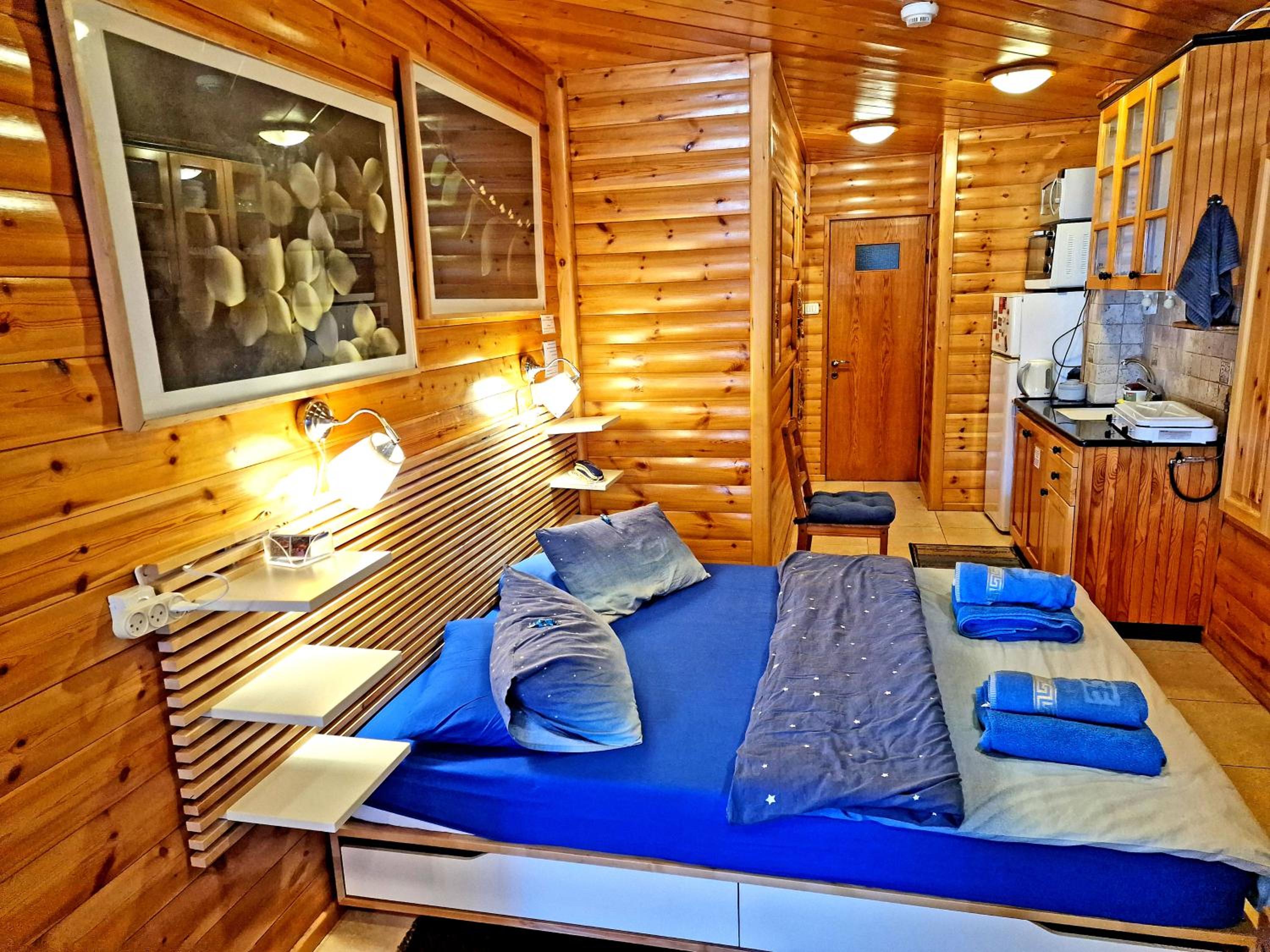 Deluxe Double Room with Terrace (Agam) - Photo 8