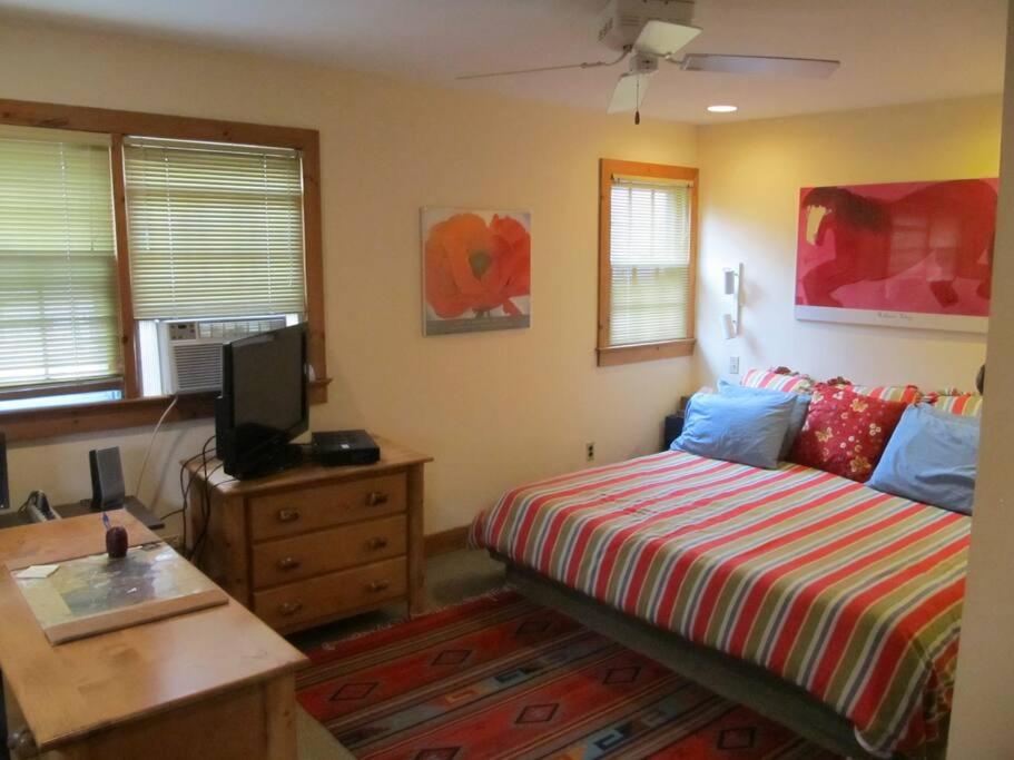 Three-Bedroom House photo 1