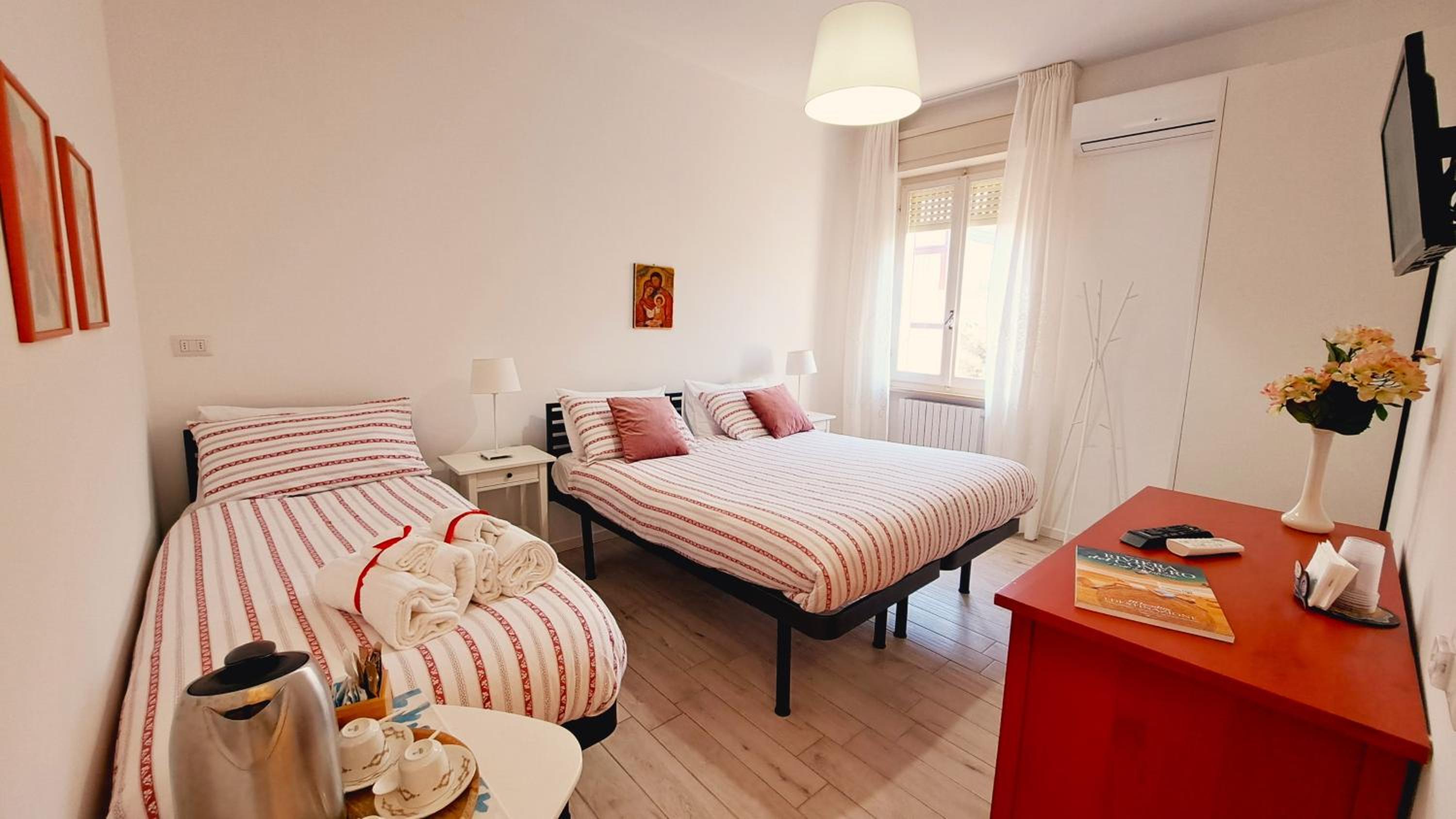 Triple Room with Private Bathroom photo 1