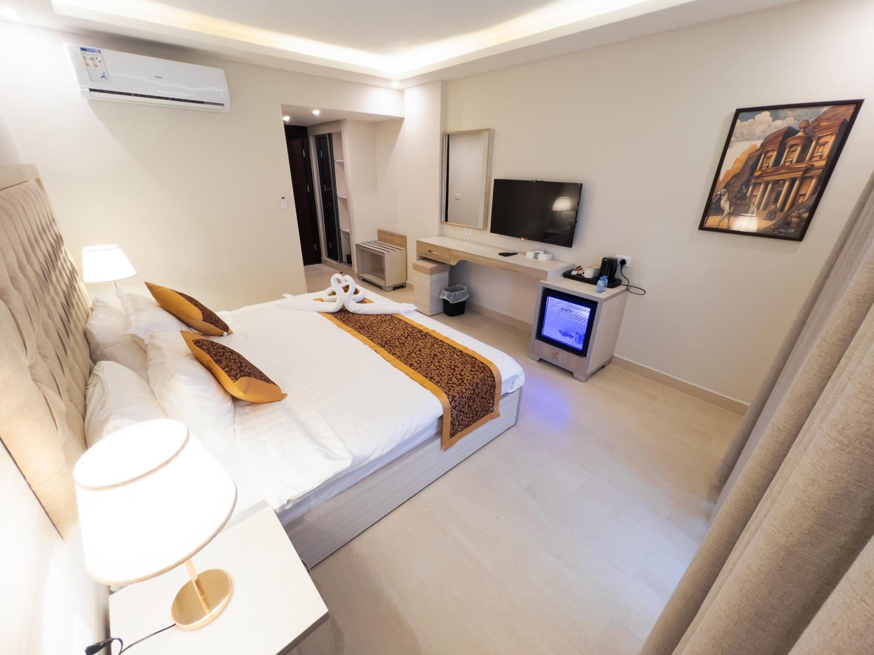 Deluxe Double Room - Photo 6
