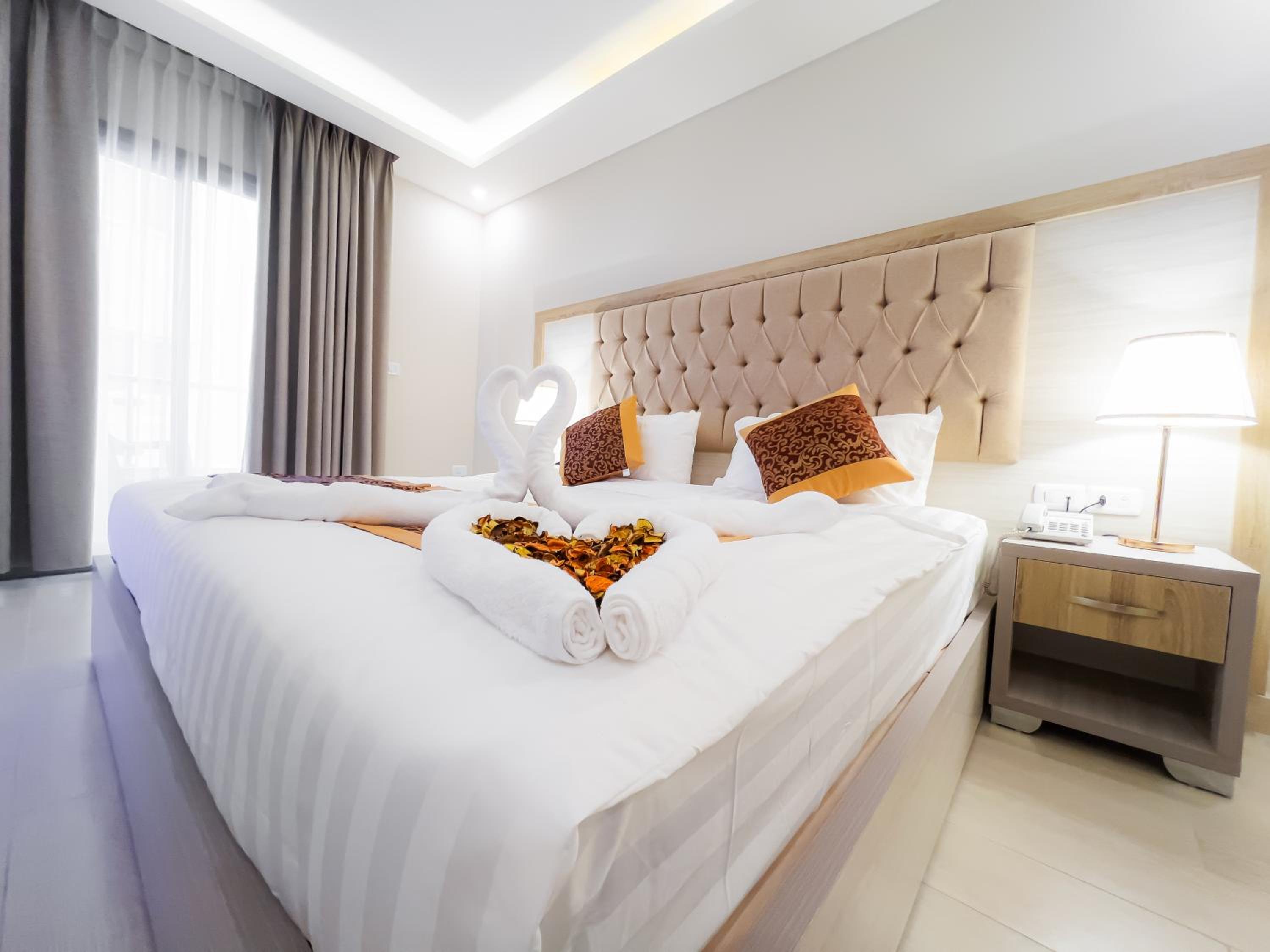 Deluxe Double Room - Photo 4
