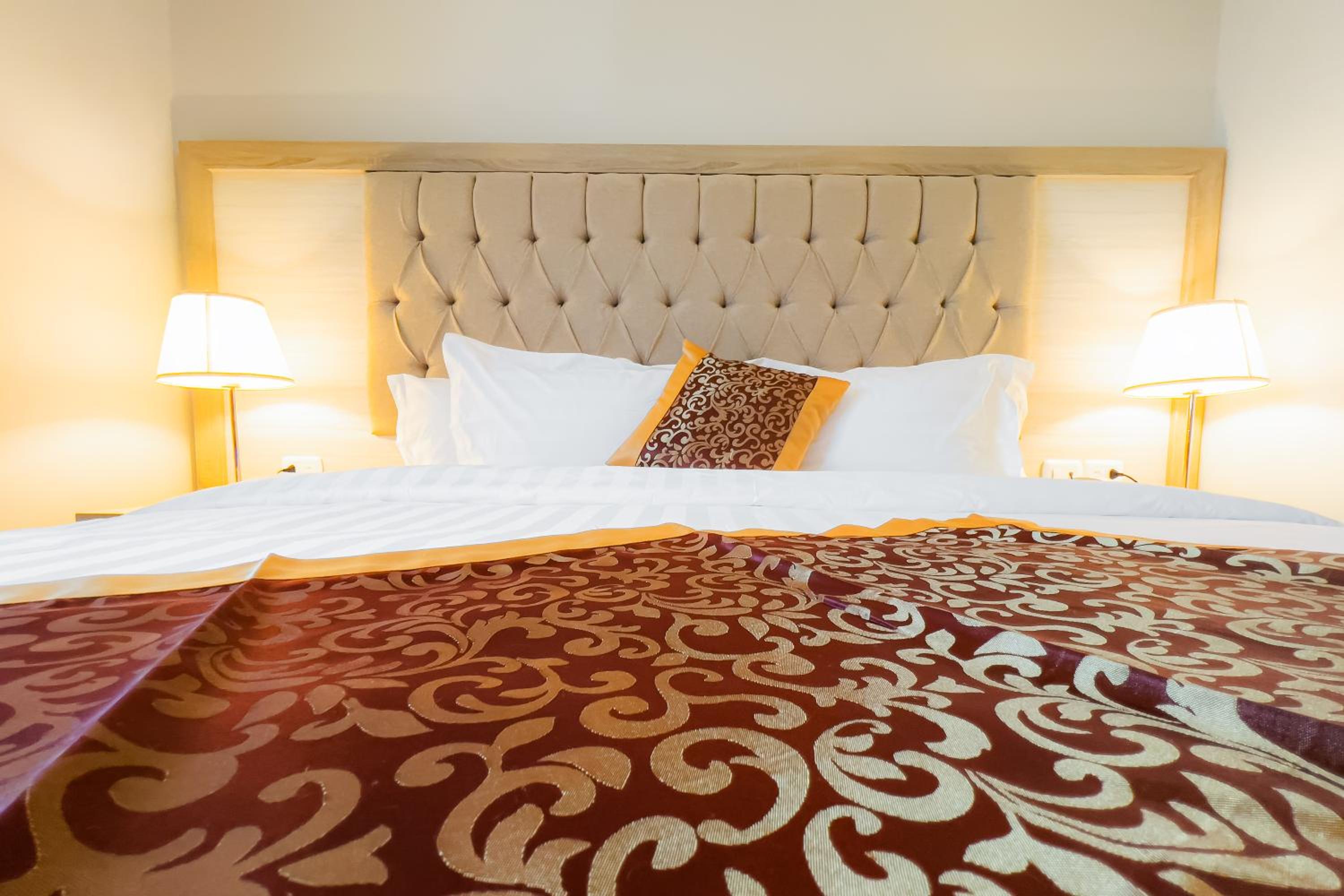 Deluxe Double Room - Photo 28