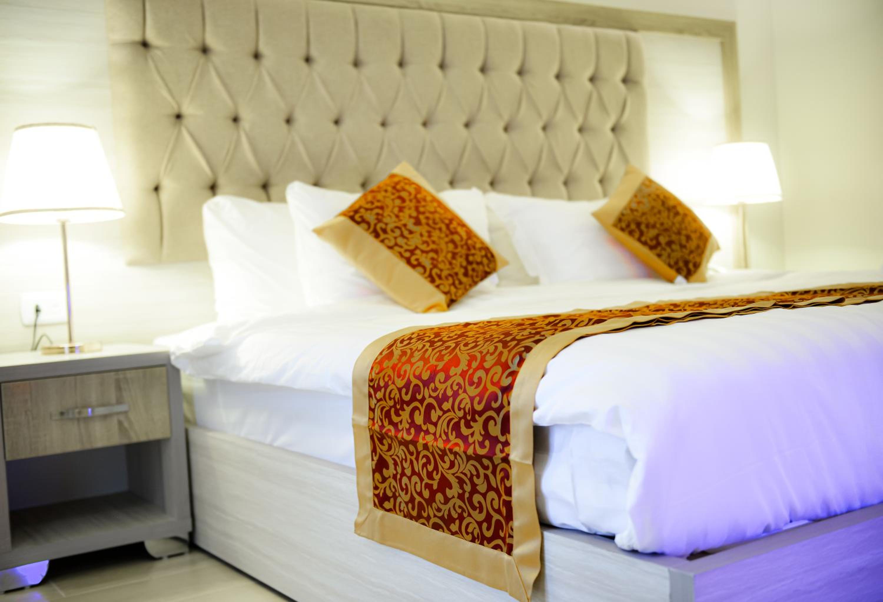 Deluxe Double Room - Photo 25