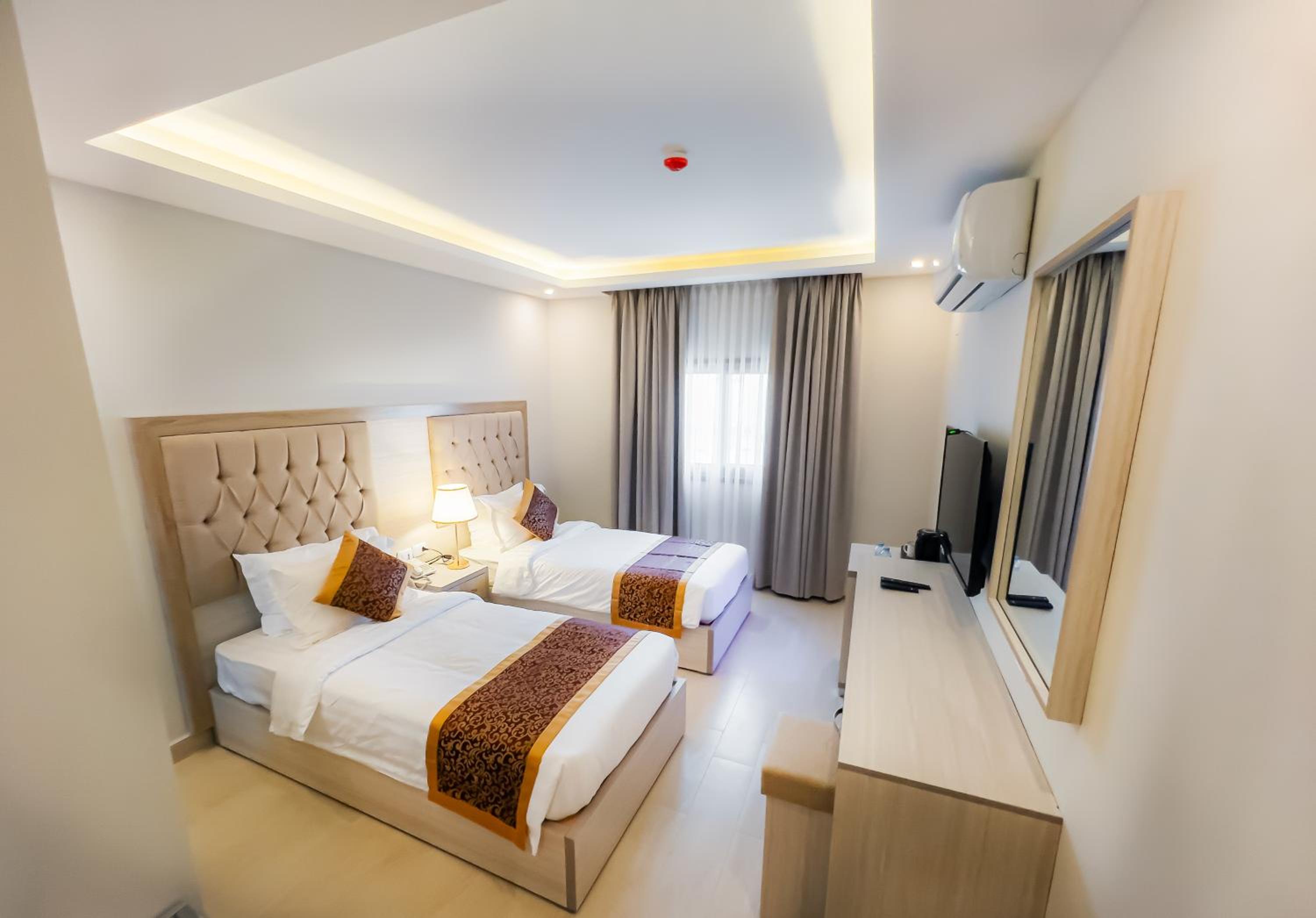 Deluxe Twin Room - Photo 19