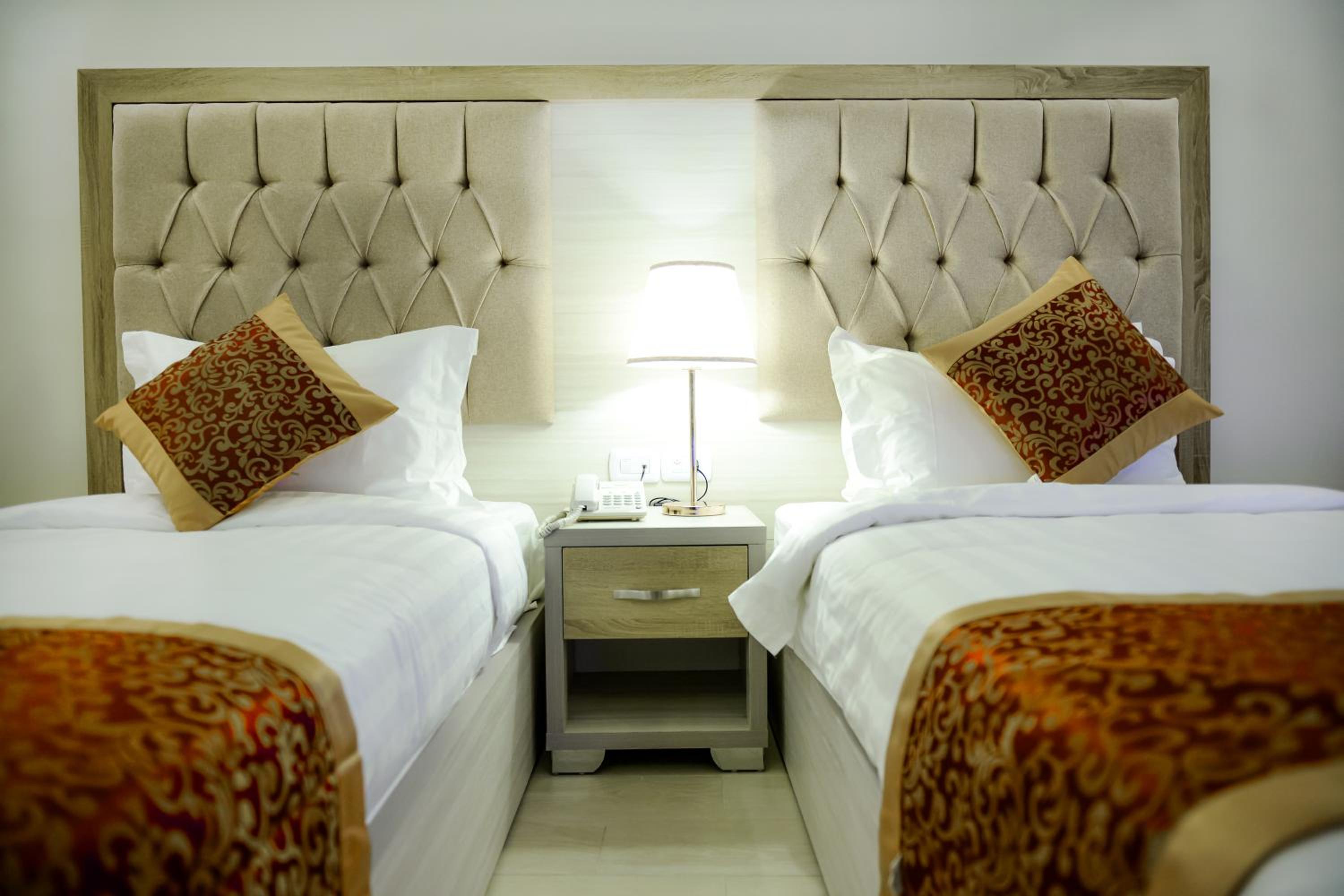 Deluxe Twin Room - Photo 34