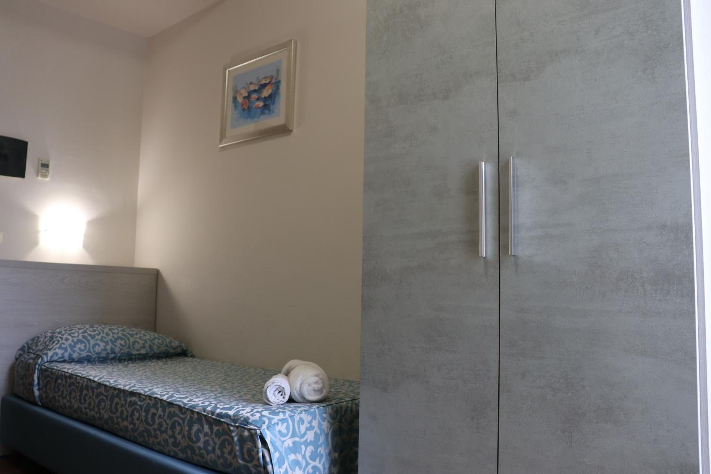 Twin Room with Balcony photo 2