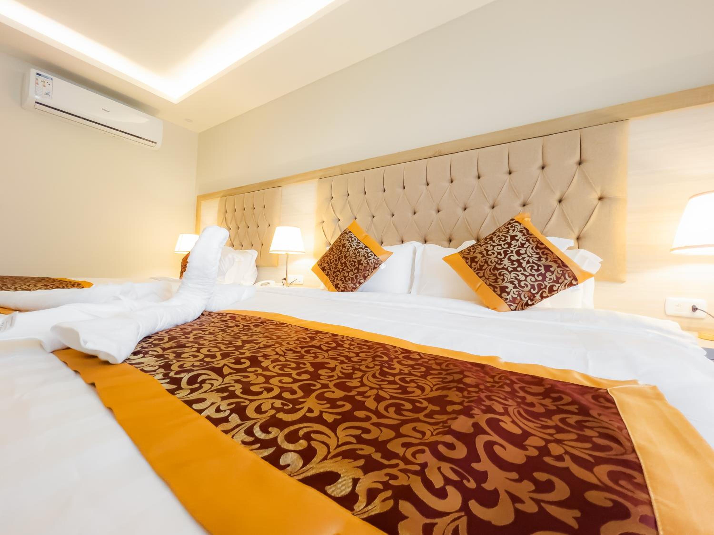 Deluxe Triple Room - Photo 23