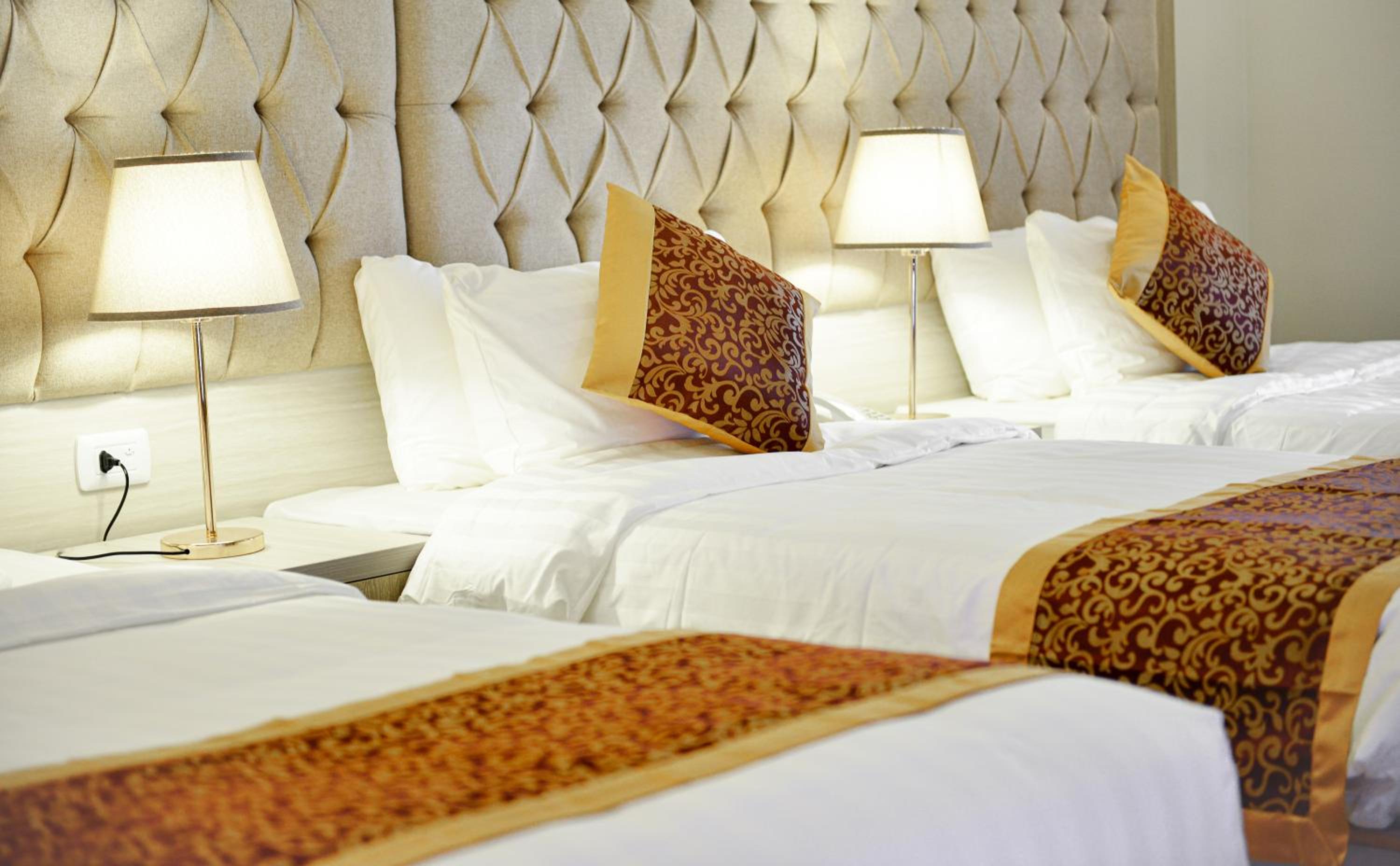 Deluxe Triple Room - Photo 13