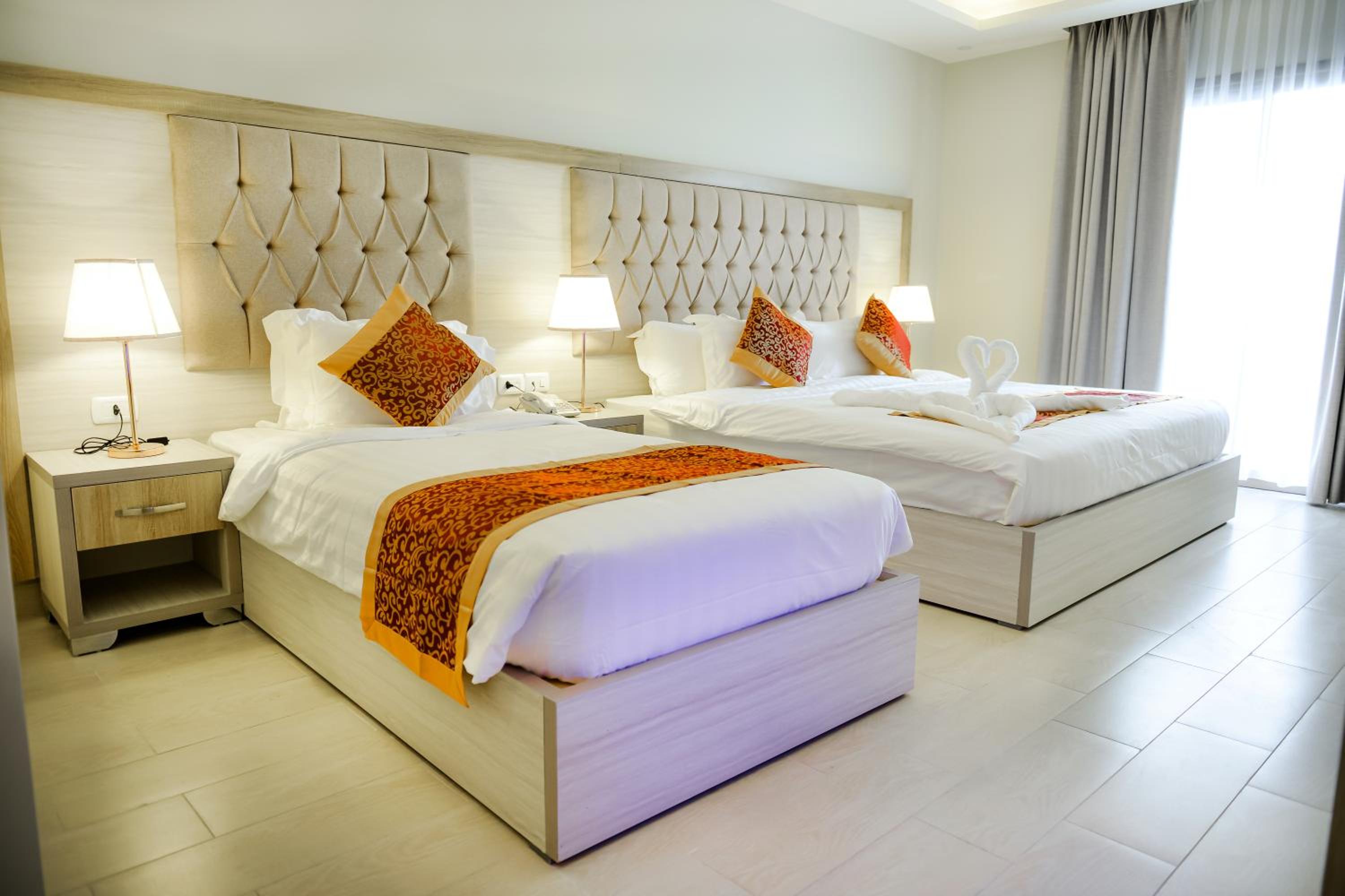 Deluxe Triple Room - Photo 15