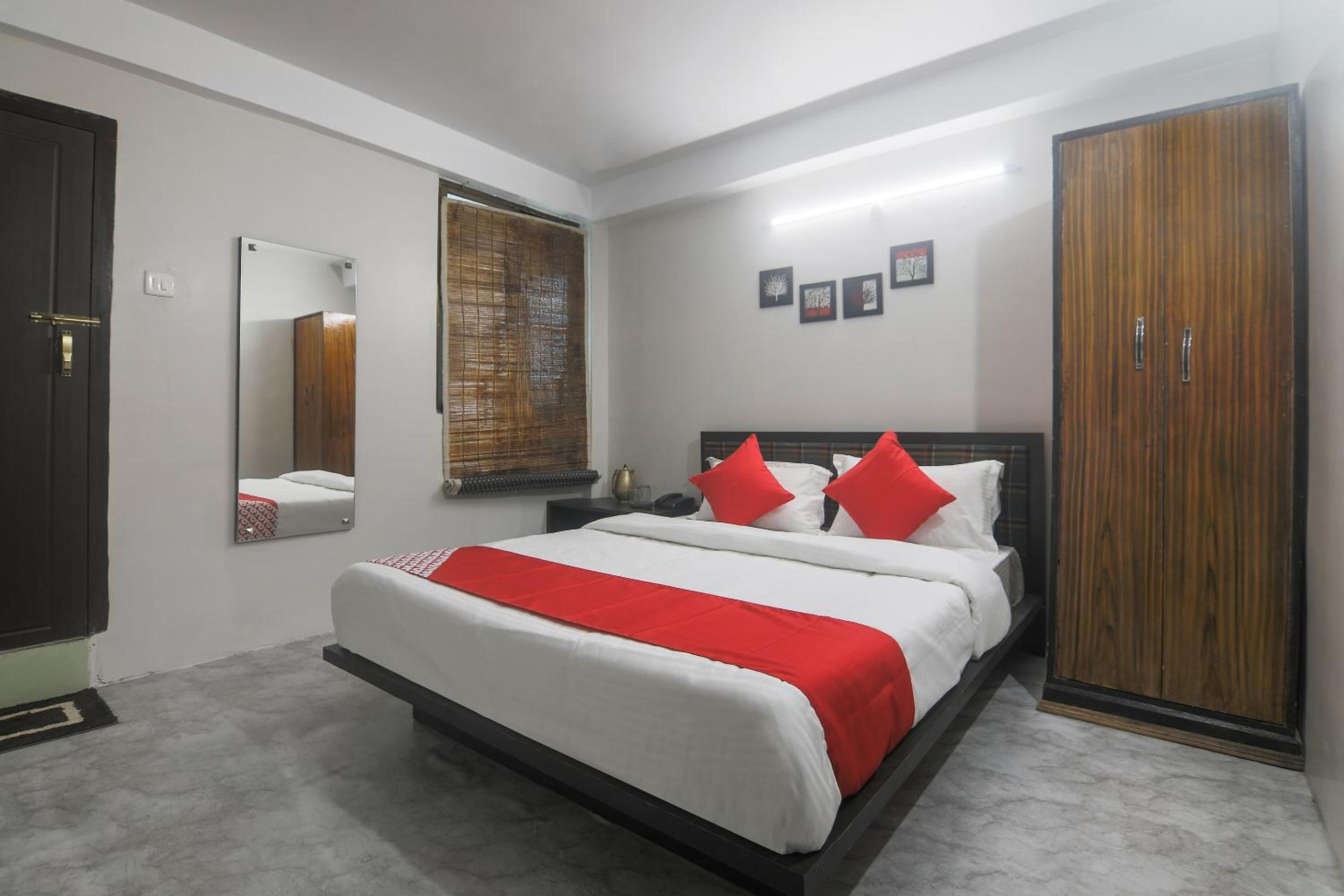 Standard Double Room - Photo 18