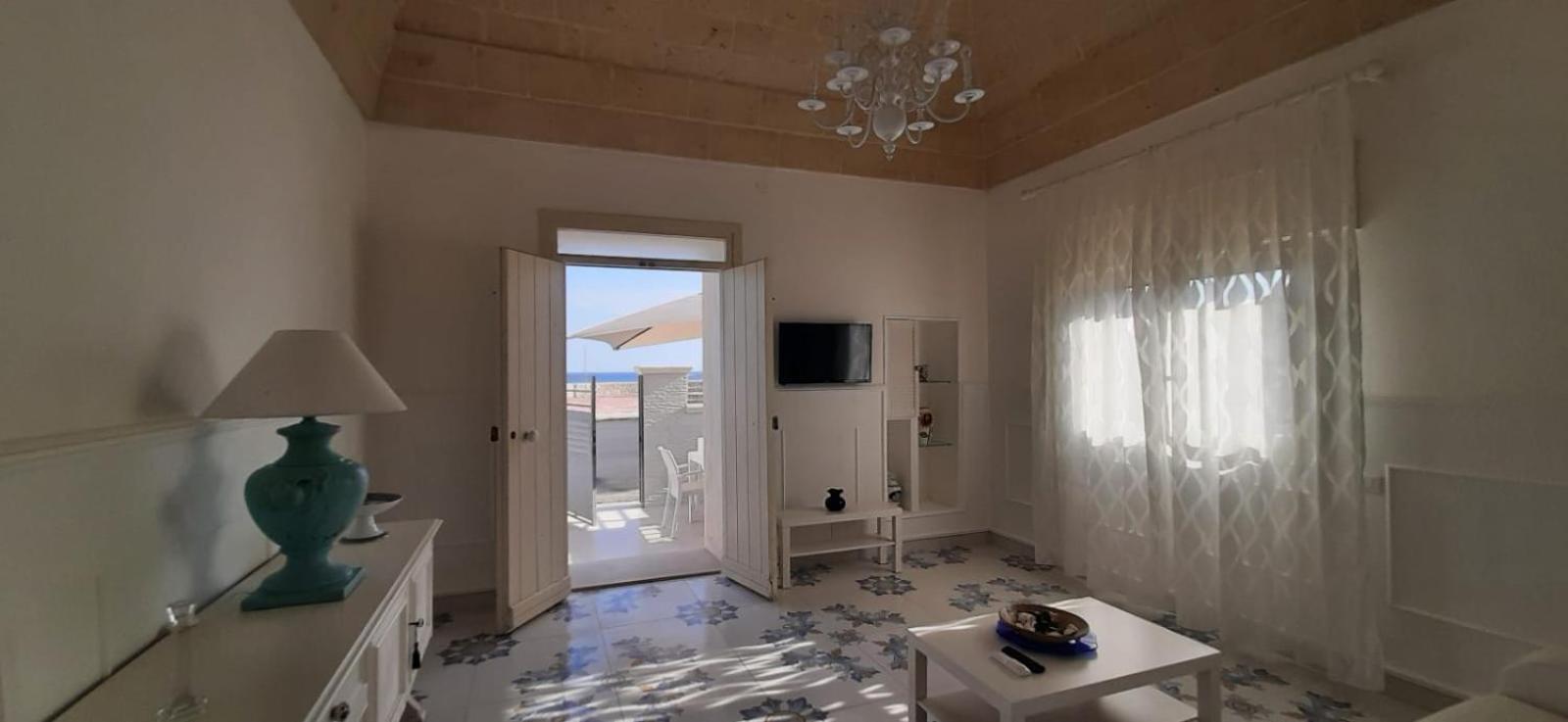 One-Bedroom House photo 1