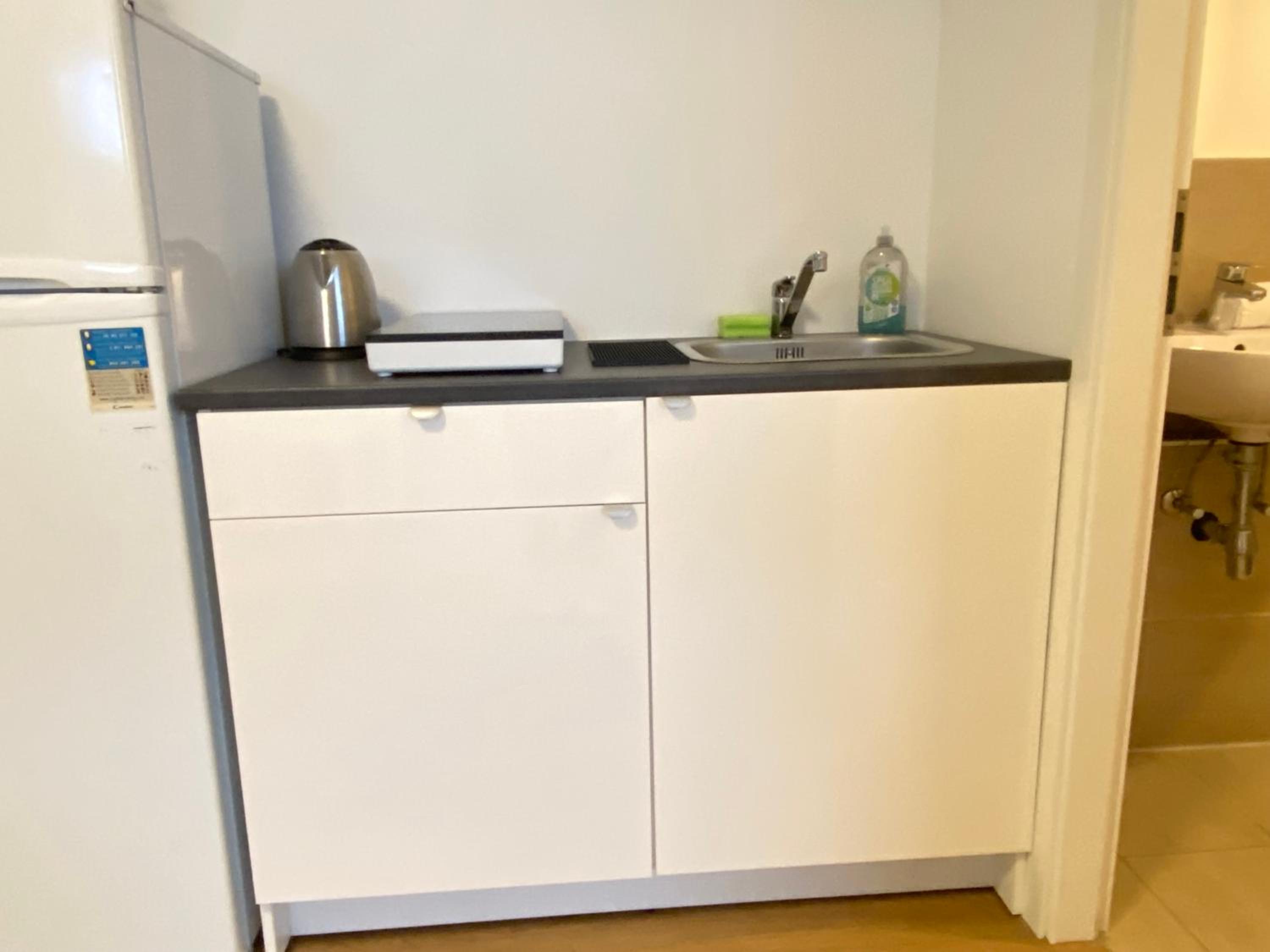 Budget Twin Room photo 2