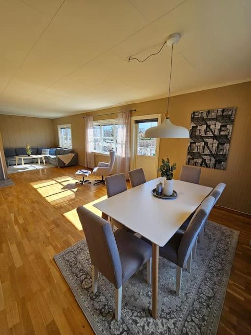 Villa photo 2