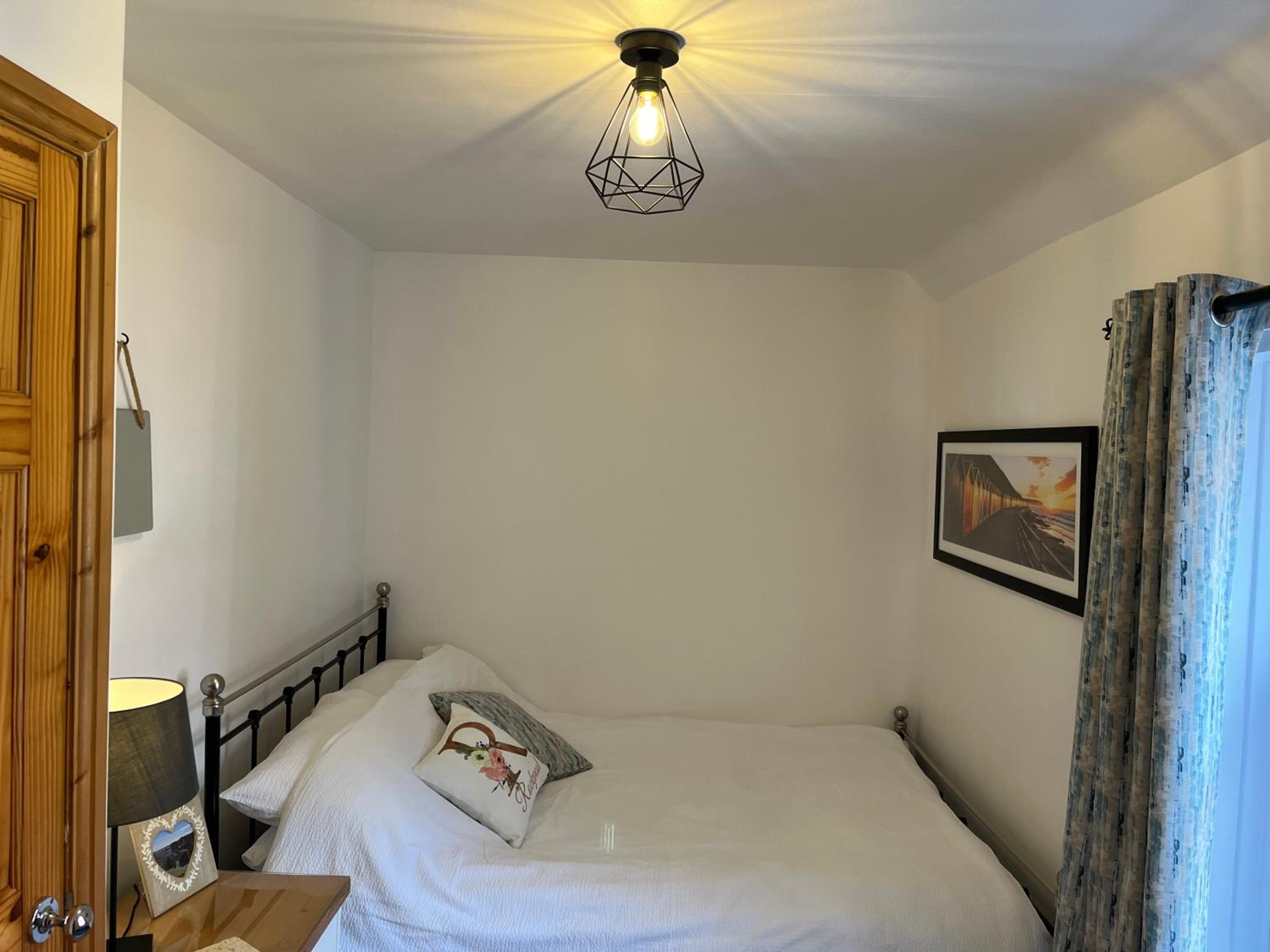 One-Bedroom House photo 1