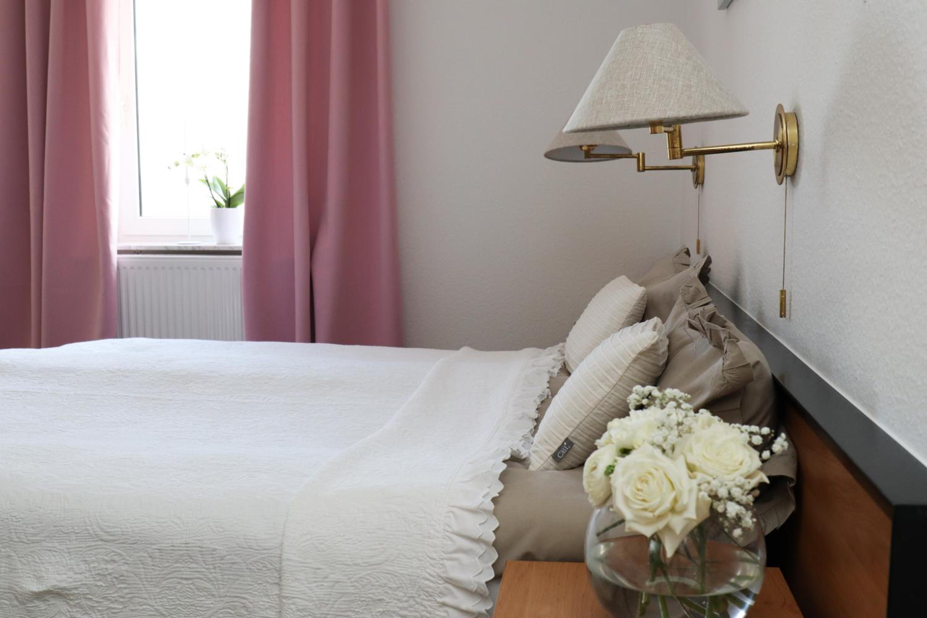 Standard Twin Room with Garden View - Photo 1