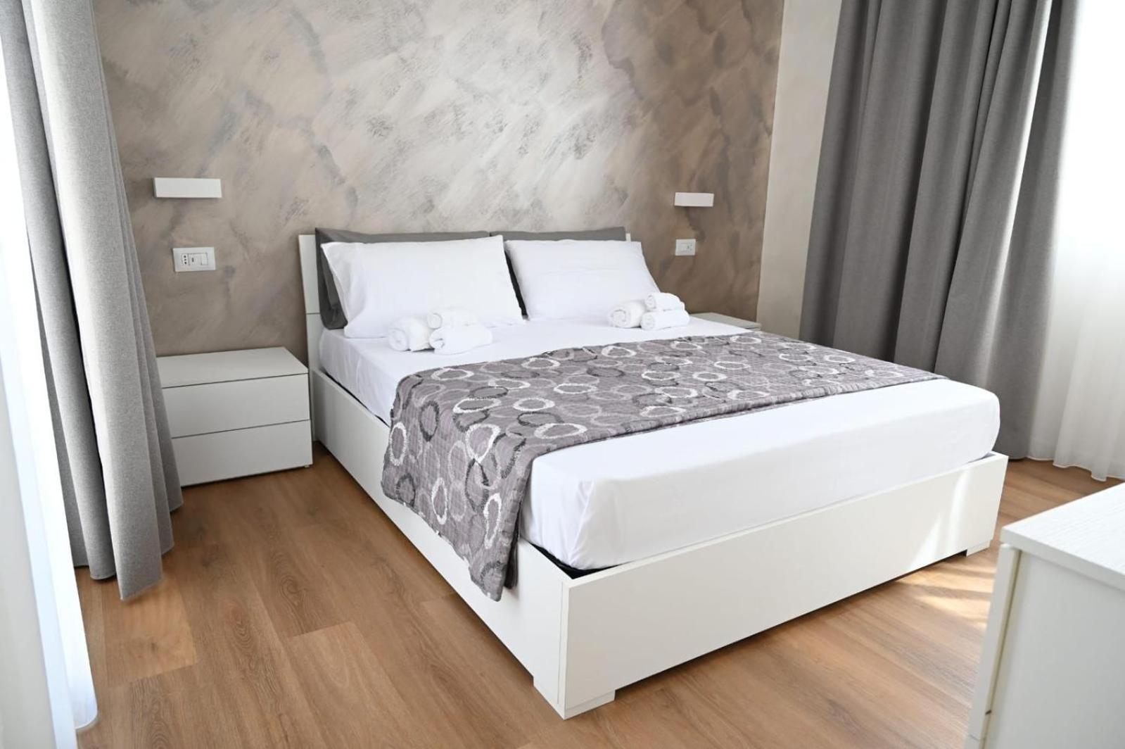 One-Bedroom House photo 2