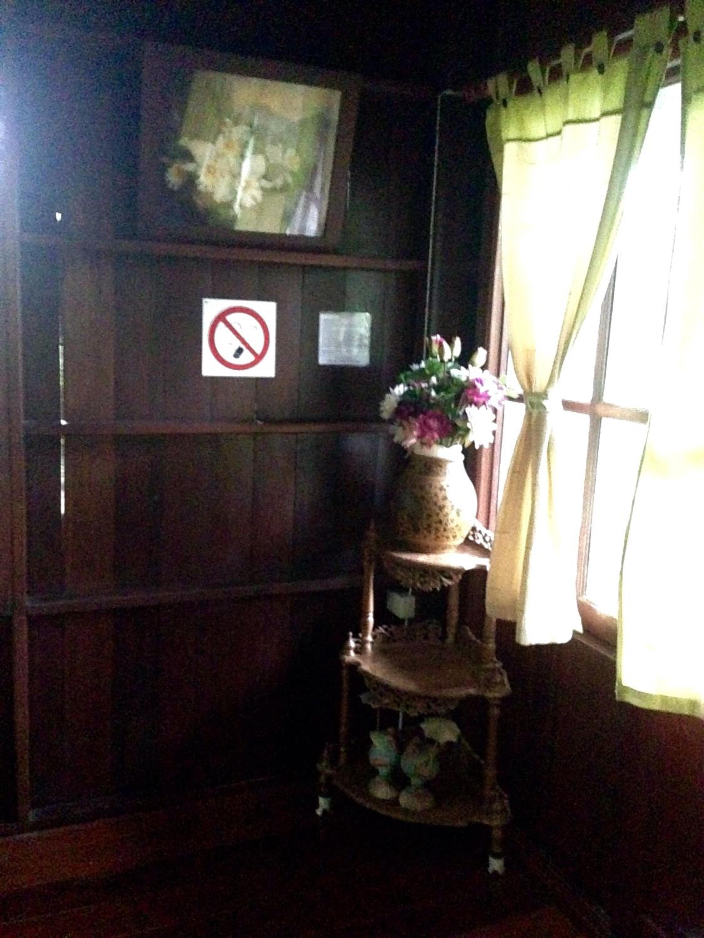 Deluxe Double or Twin Room - Photo 7