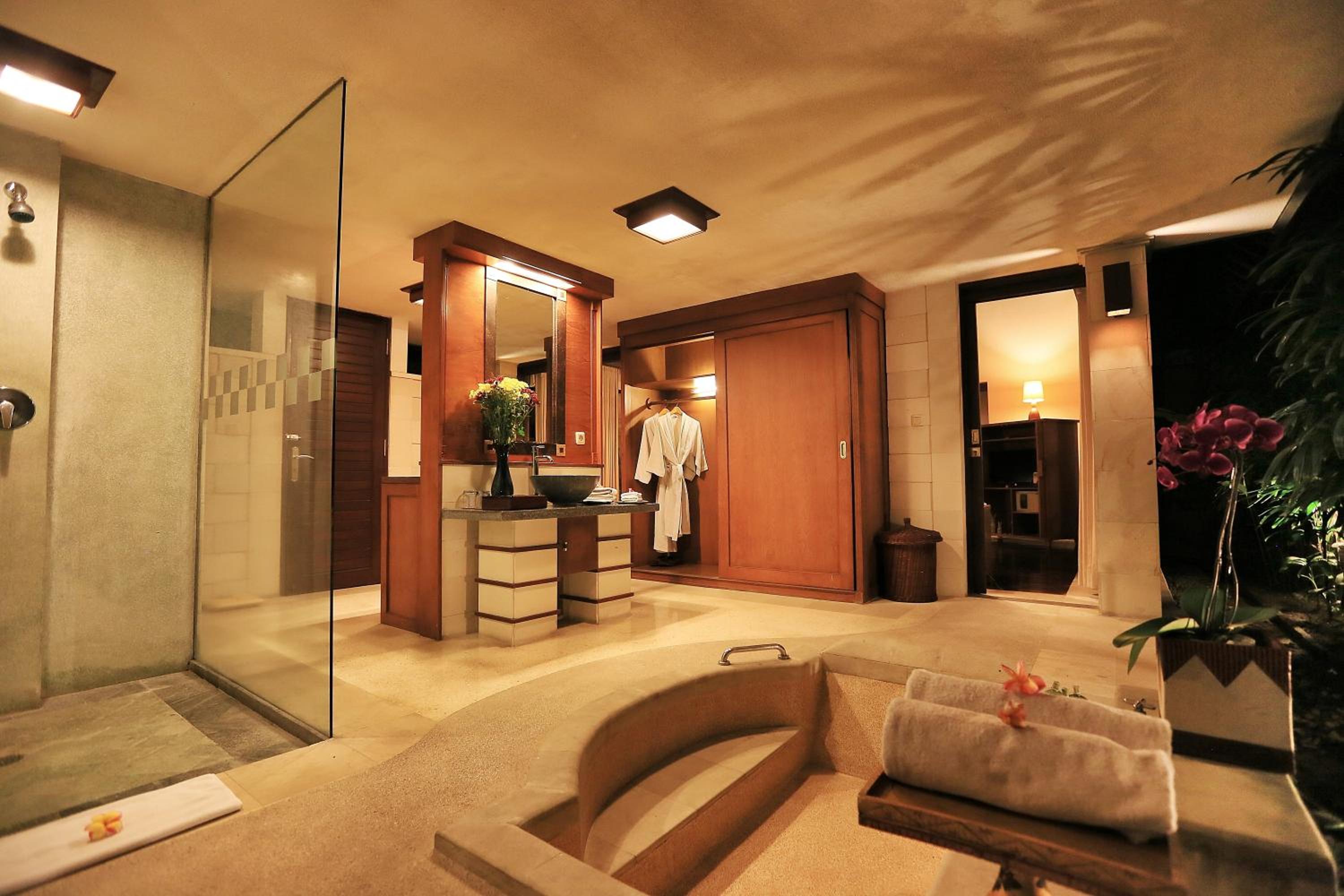 Junior Suite Villa with Private Pool - Photo 17