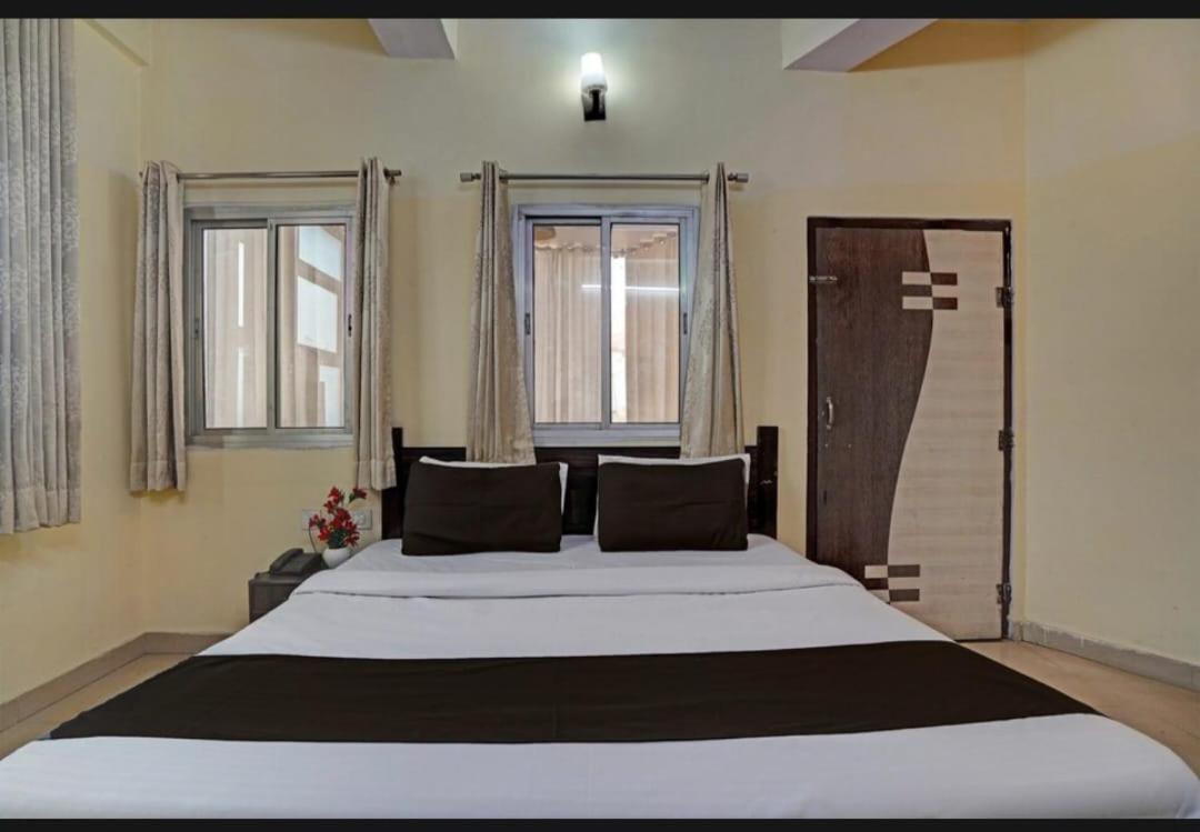 Deluxe Room - Photo 1