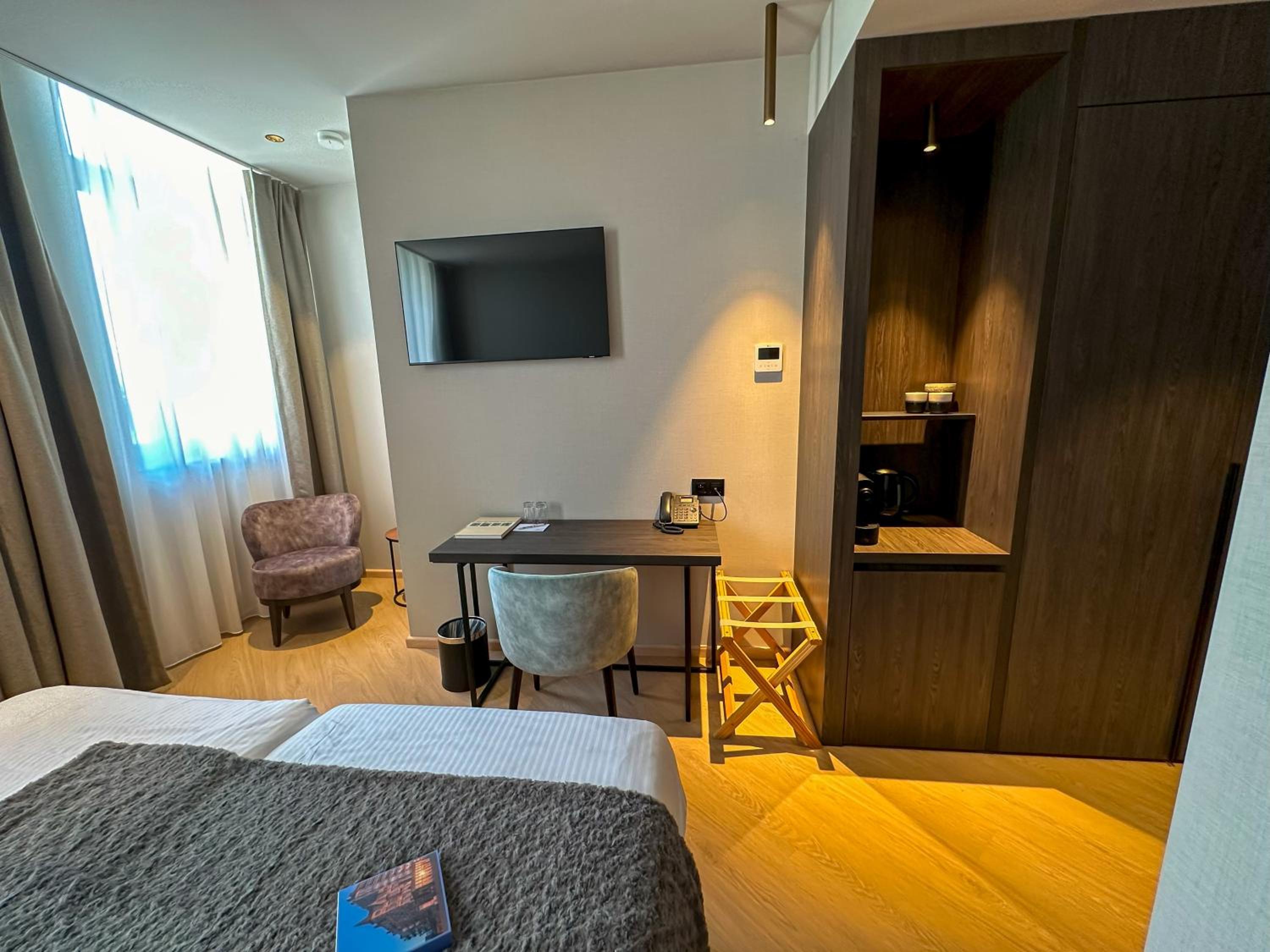 Standard Twin Room photo 3