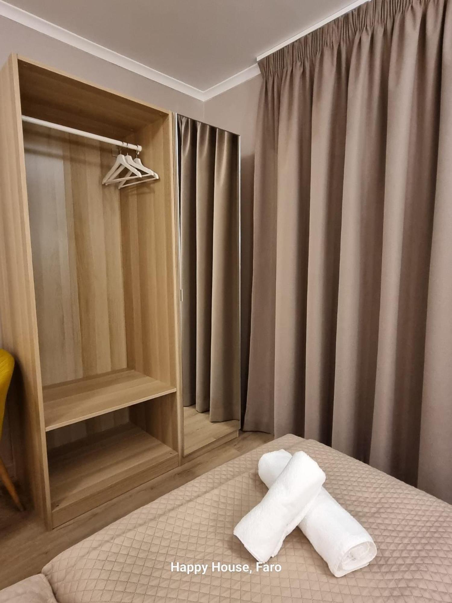 Double or Twin Room photo 3