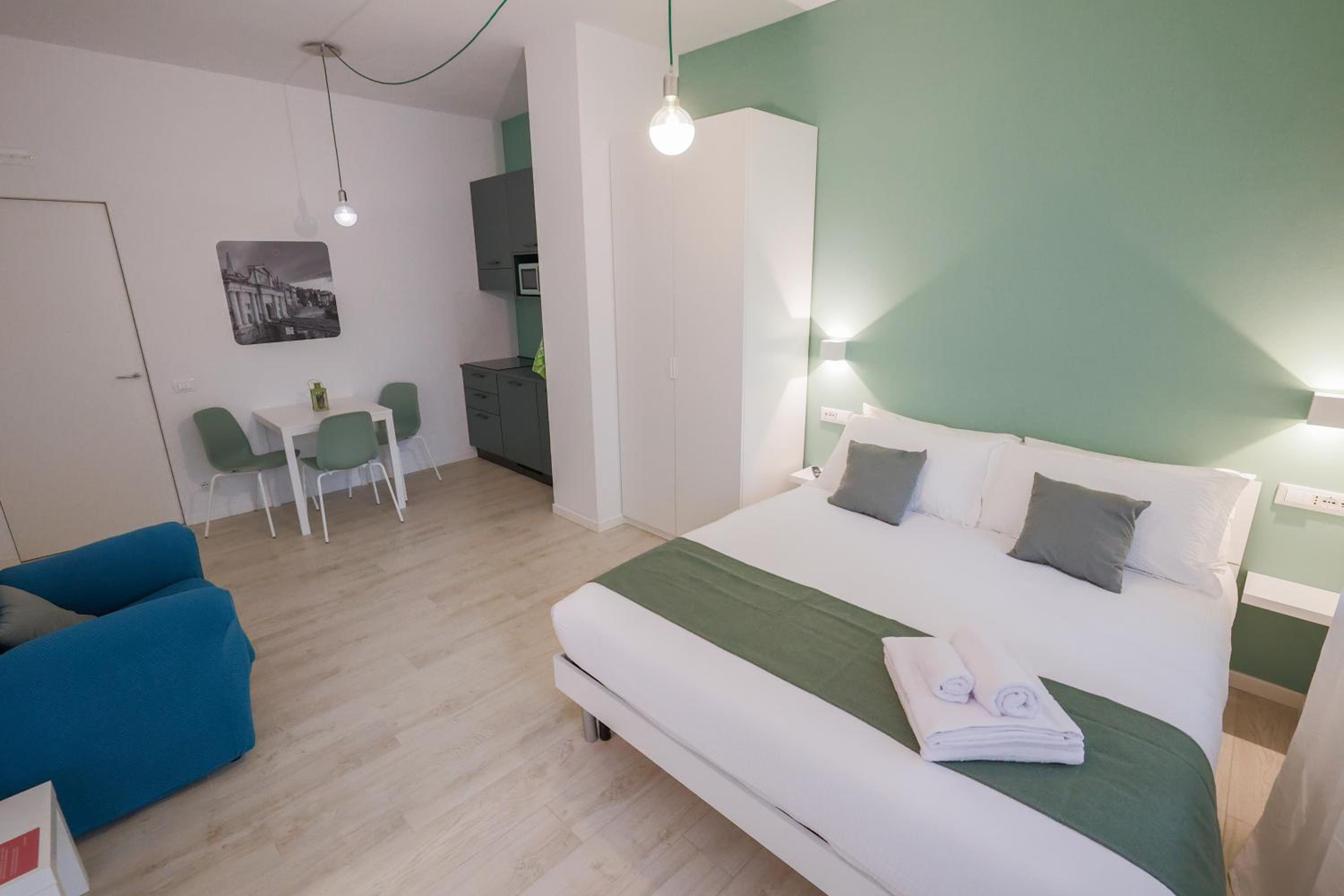 Triple Room with Private Bathroom photo 3