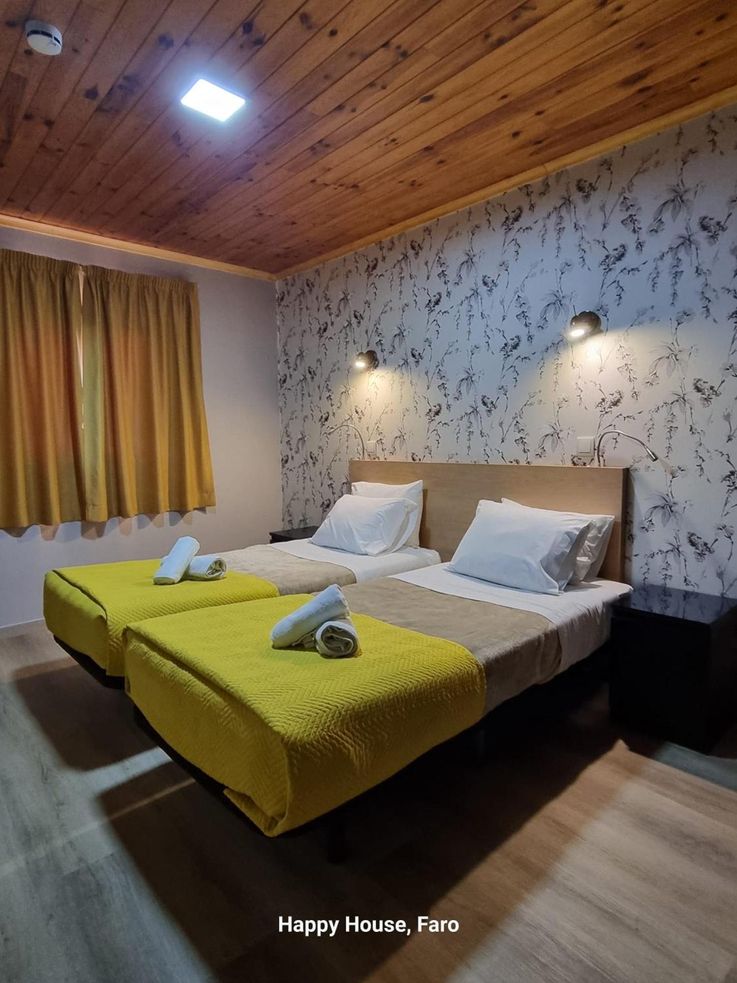 Double or Twin Room - Photo 2