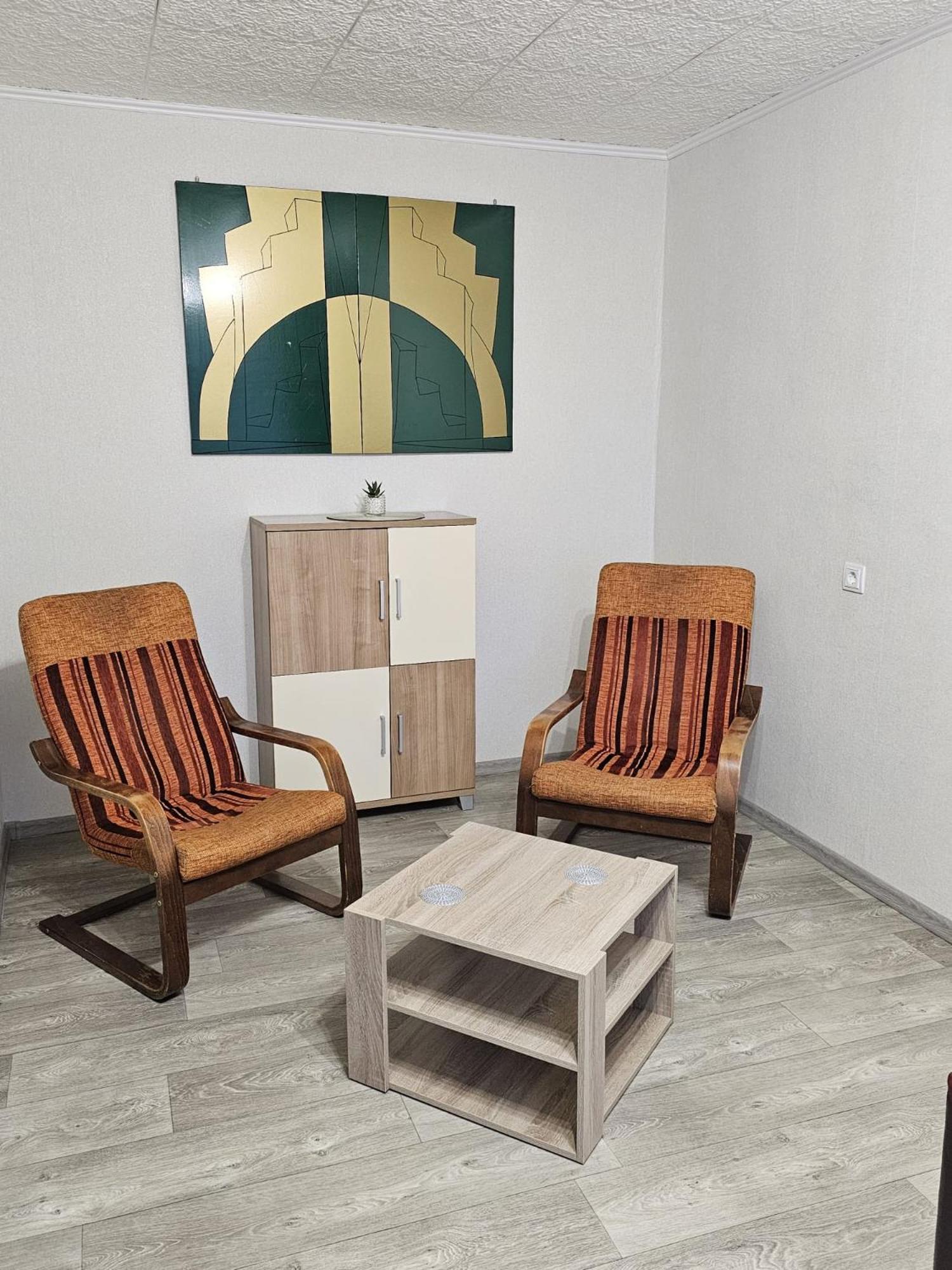 One-Bedroom Apartment photo 2