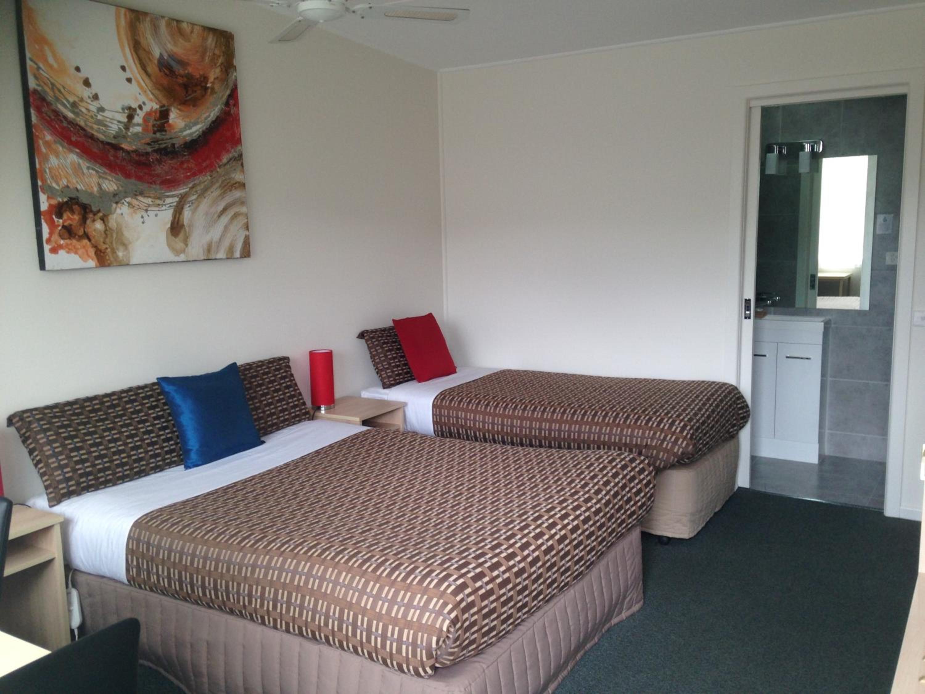 Standard Double or Twin Room photo 1