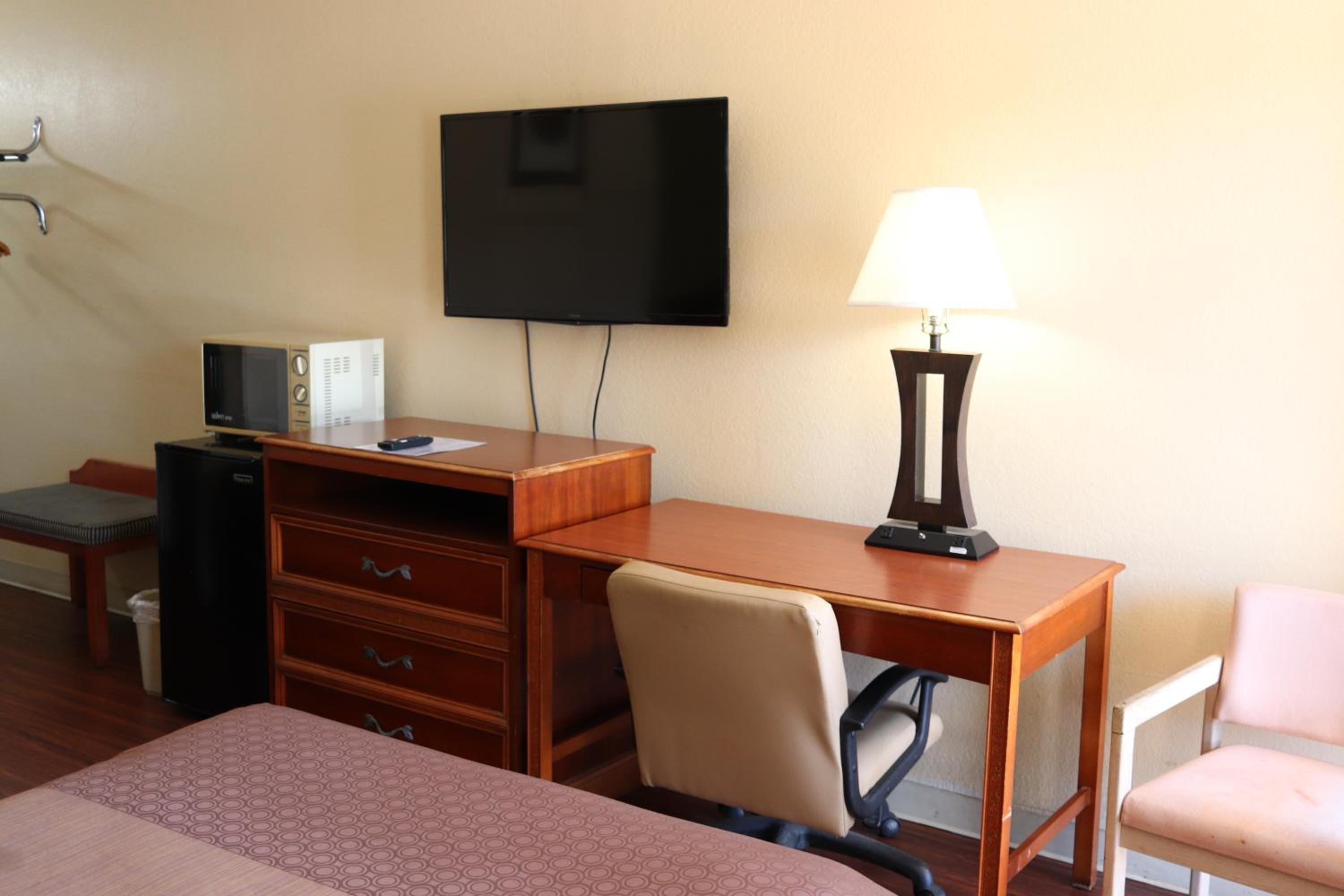 Double Room with Two Double Beds - Photo 6
