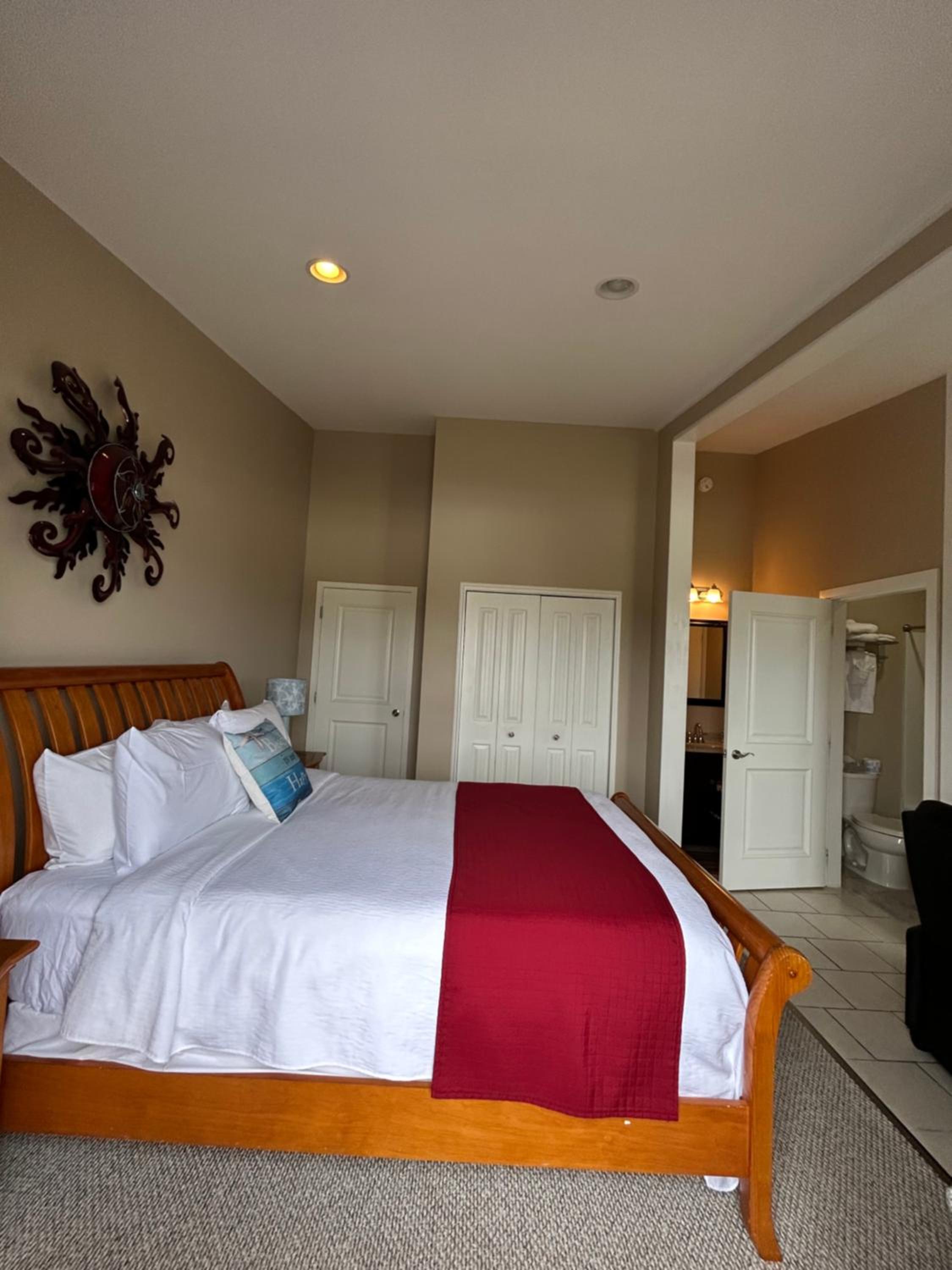 Executive Room, One Large Five Star Double Bed, Small living room, Fireplace, Second floor (Adults Only - No Pets) photo 3