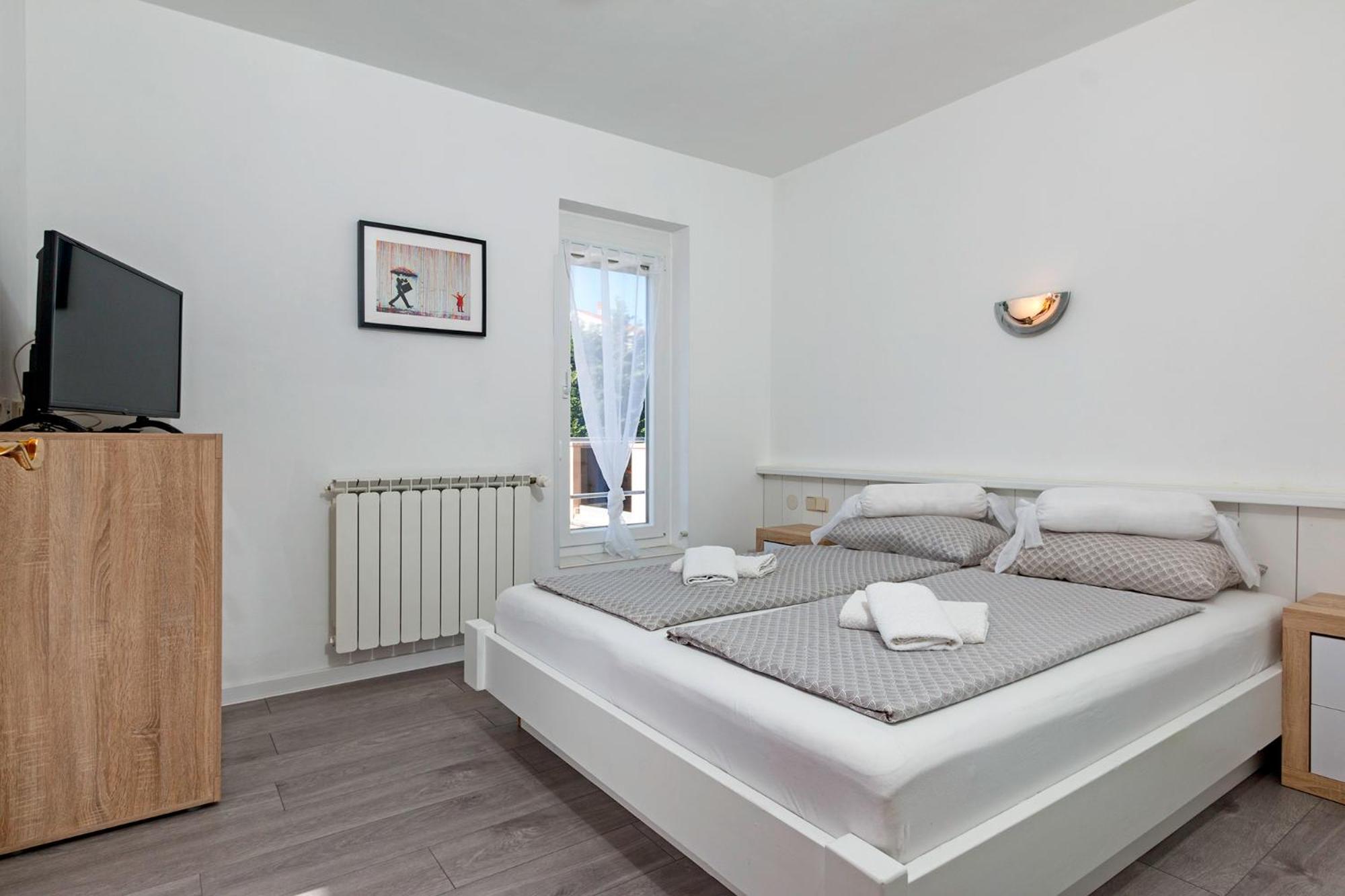 Studio Apartment with Balcony
