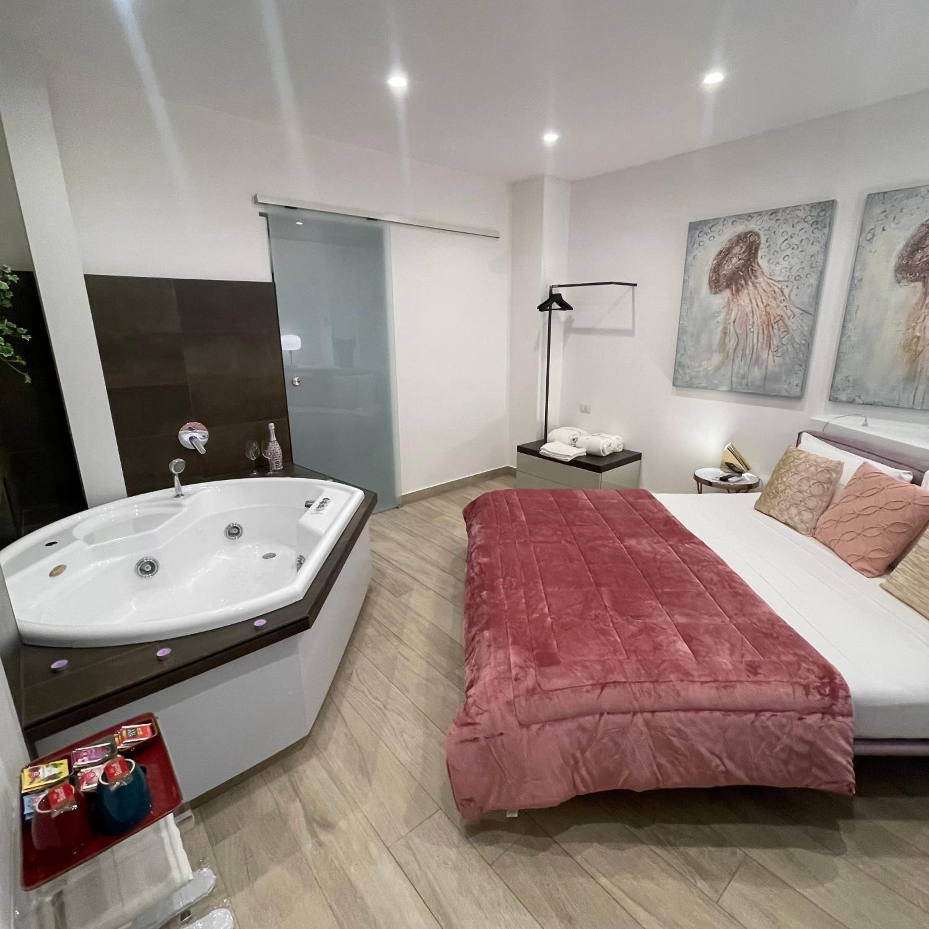 King Room With Spa Bath photo 1
